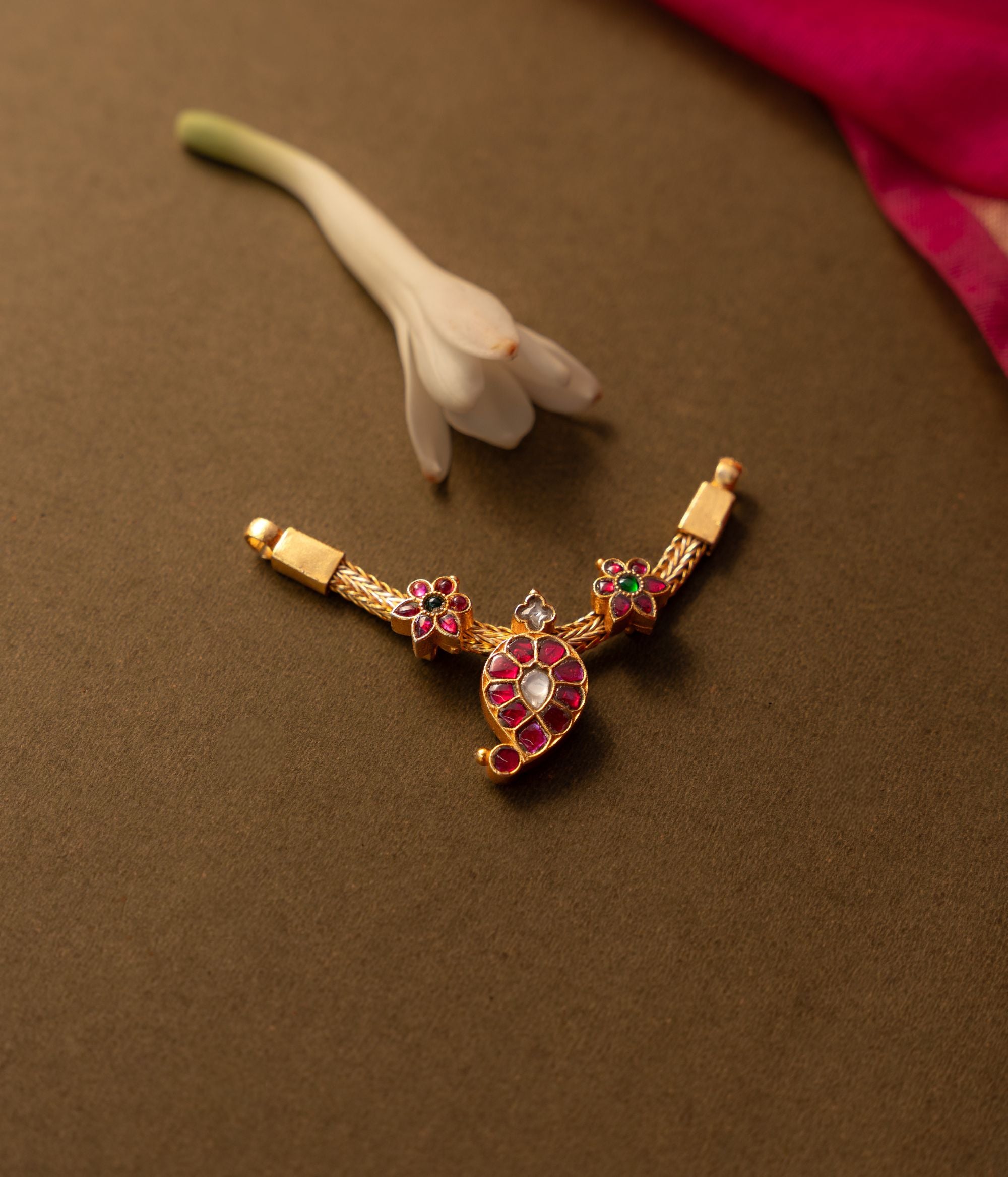Handcrafted-silver-jewellery-mangalsutra-Chennai.jpg