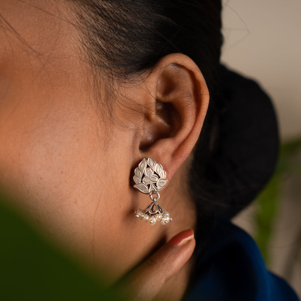 Handmade oxidised silver earrings with pearls


