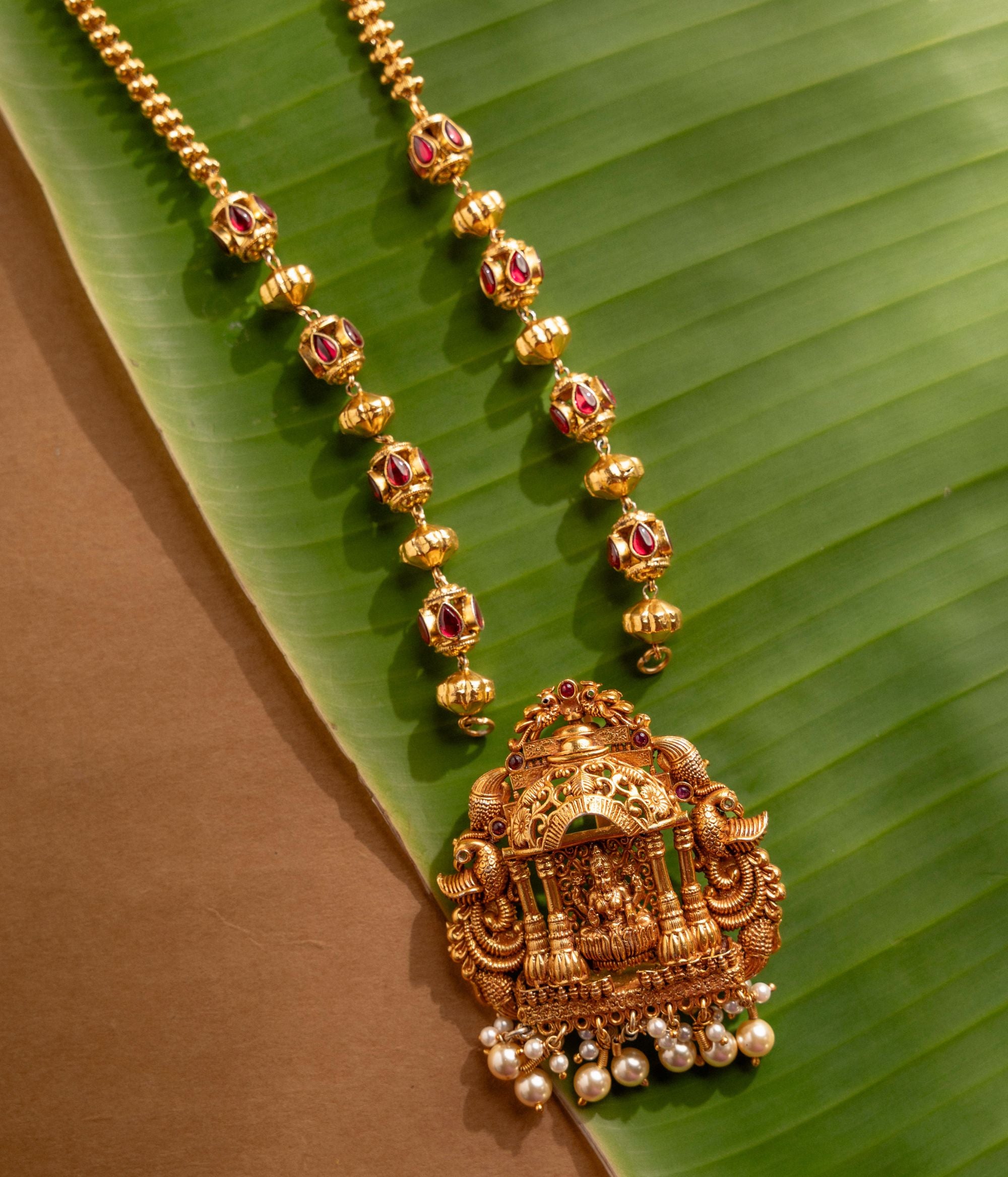 Exquisite-silver-jewellery-chain-Chennai.jpg