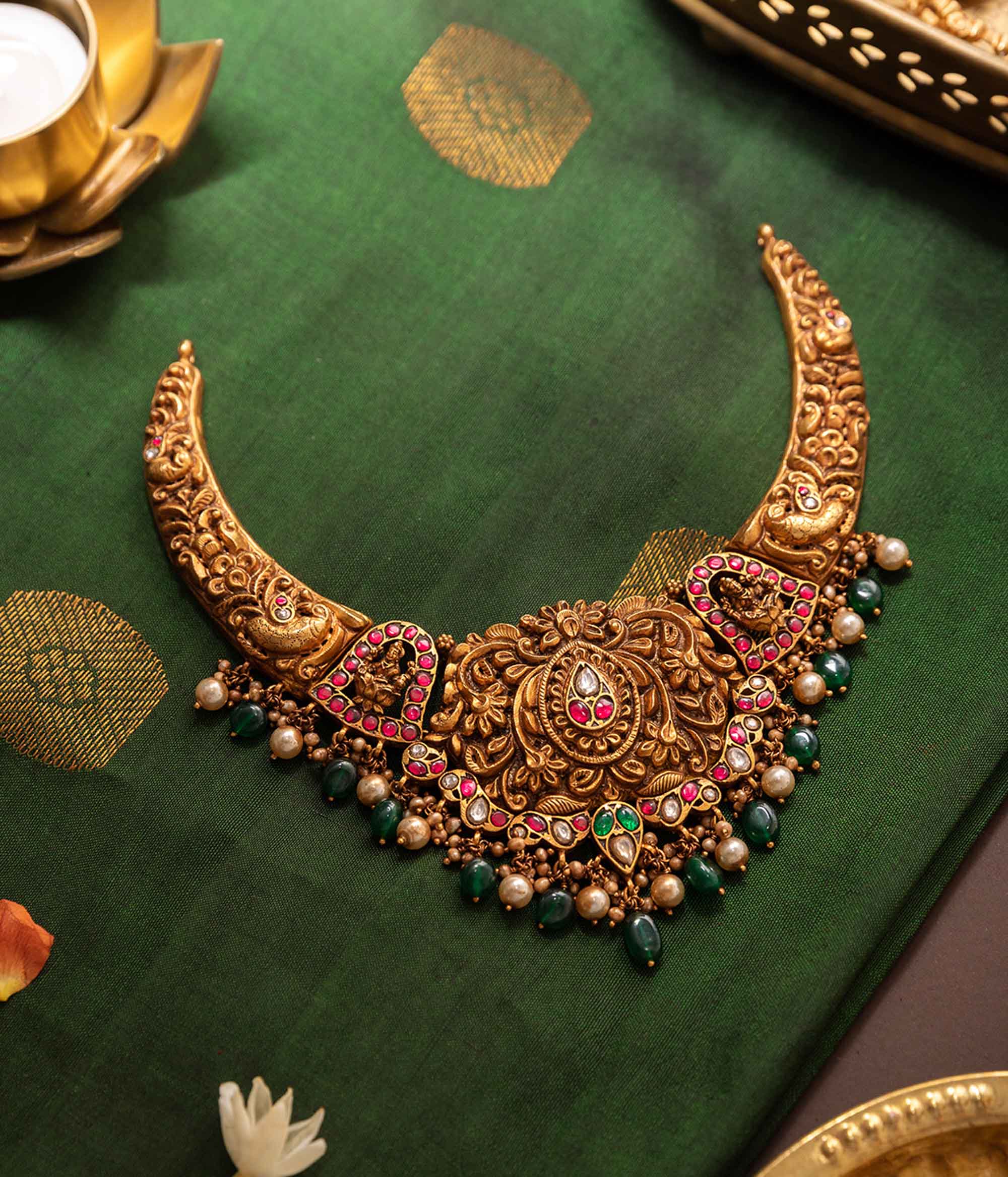 Arinaya Necklace