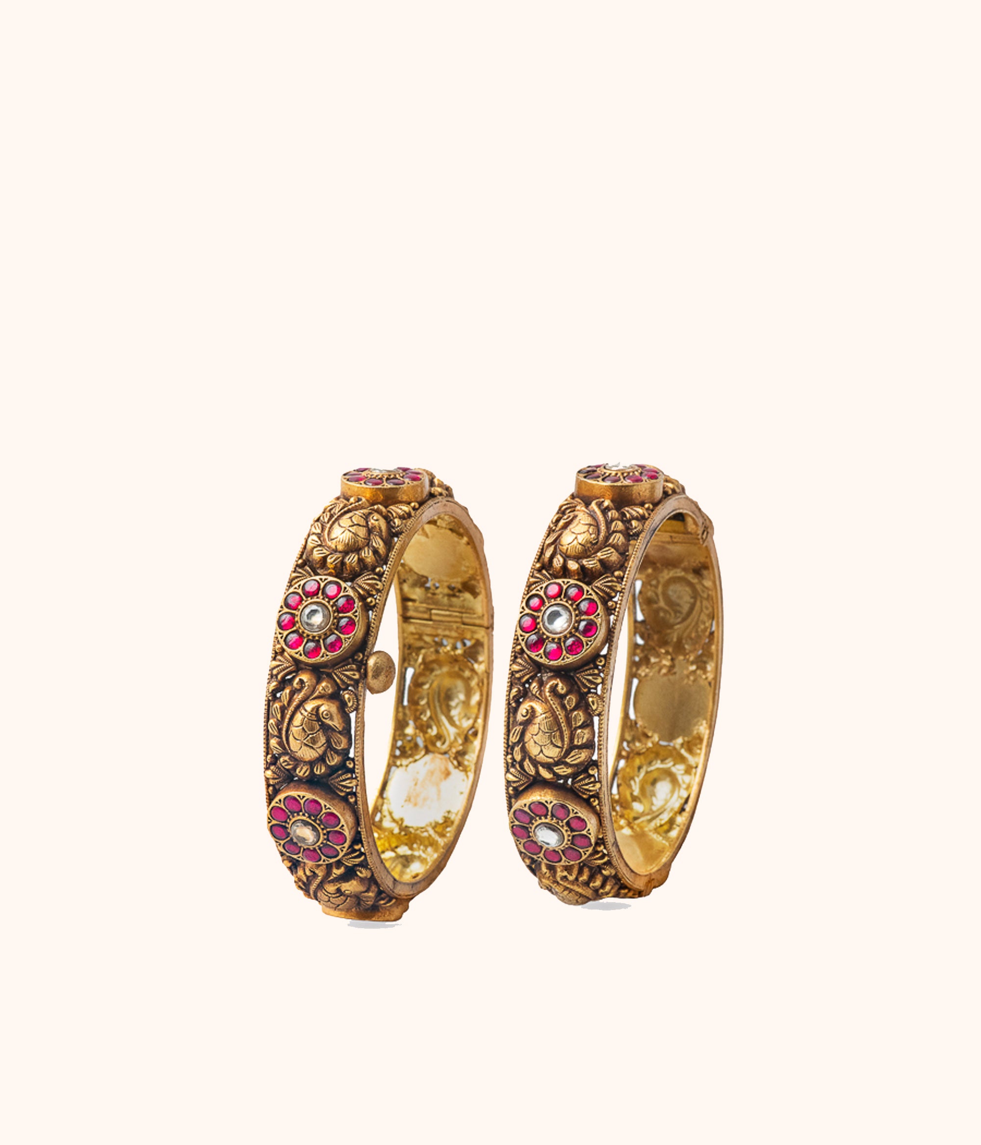Ashaara Kada silver screw bangle with red and white Kundan,Handcrafted silver kada bangle for women – DivasMantra
