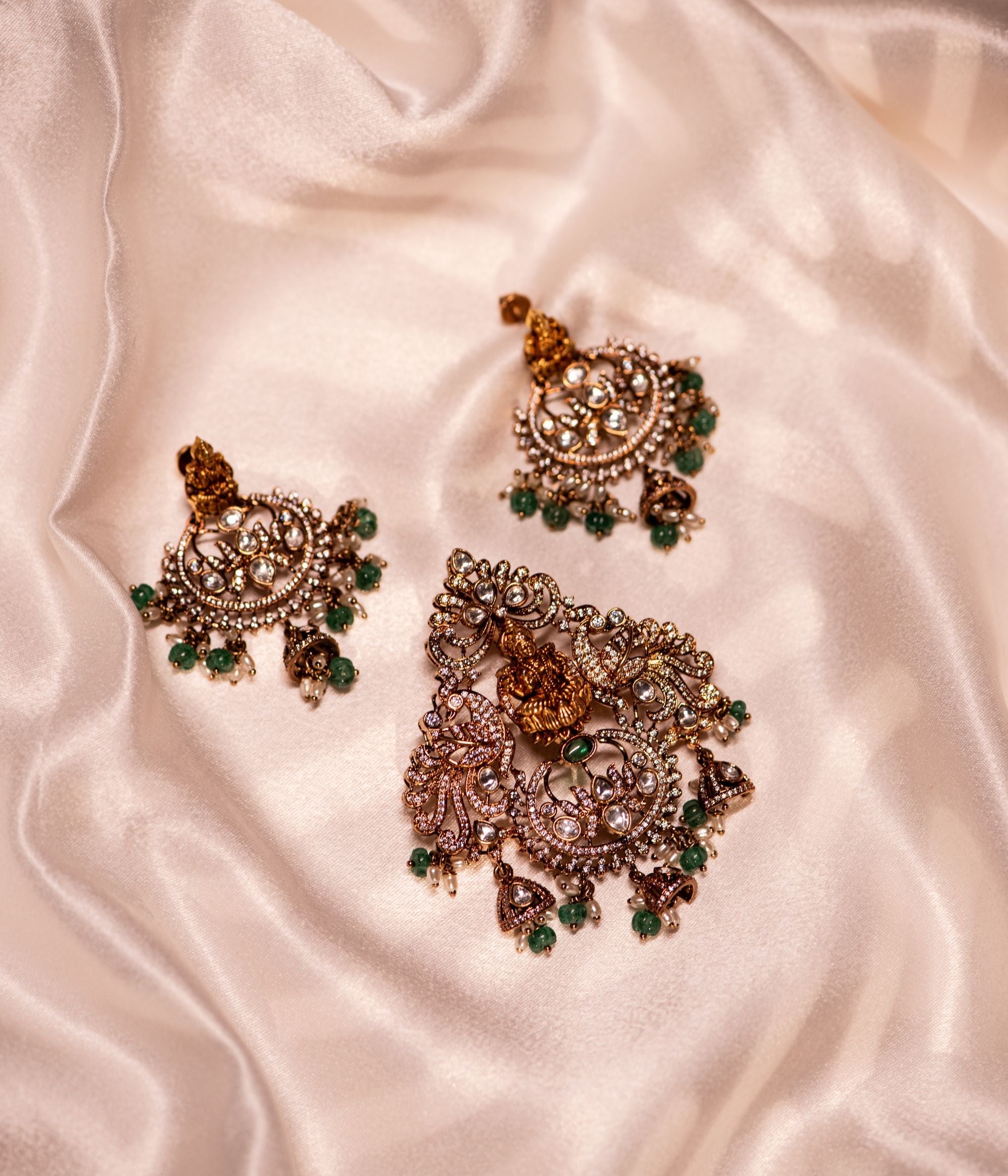 Traditional Indian pendant in sterling silver and CZ stones