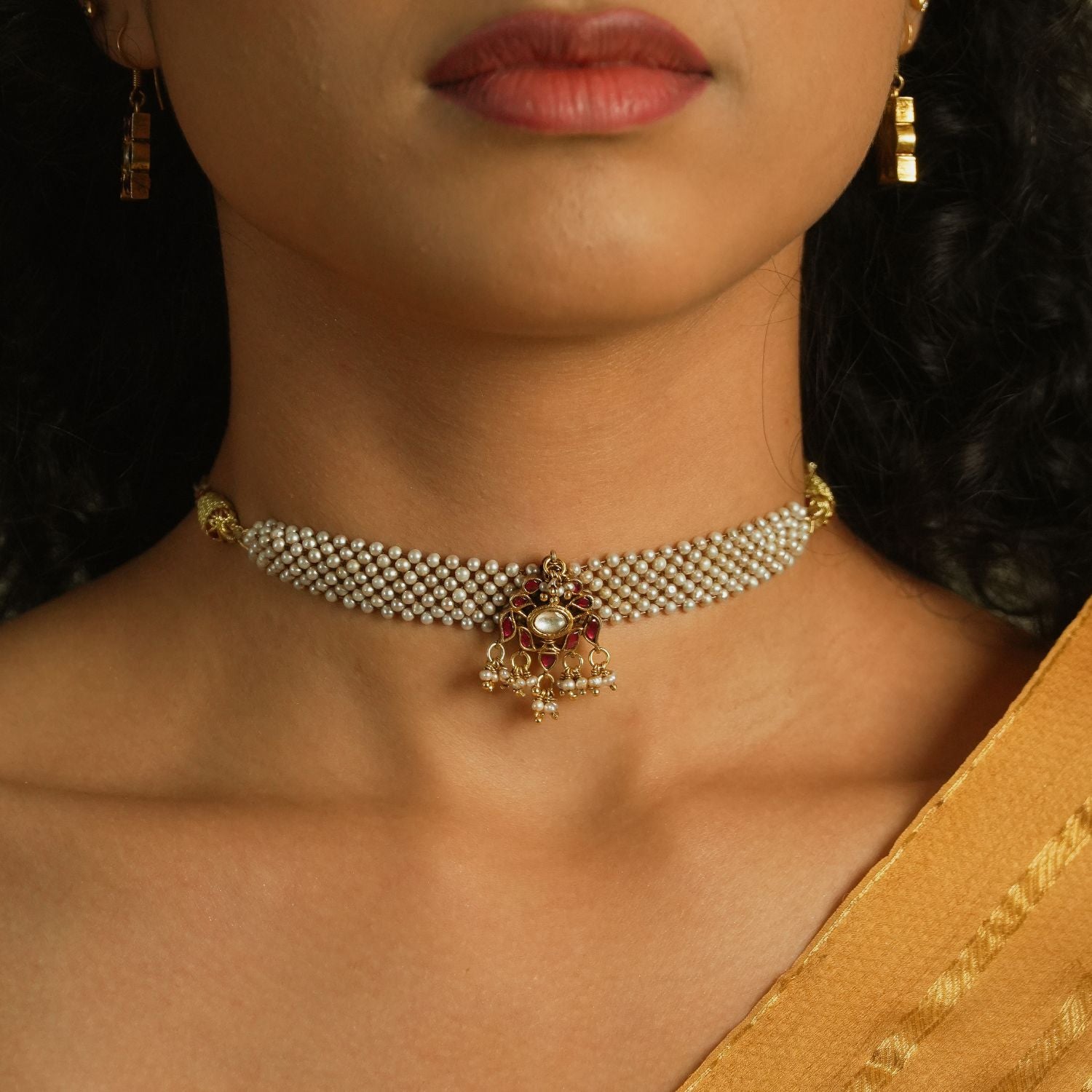 Traditional-silver-jewellery-choker-Chennai.jpg