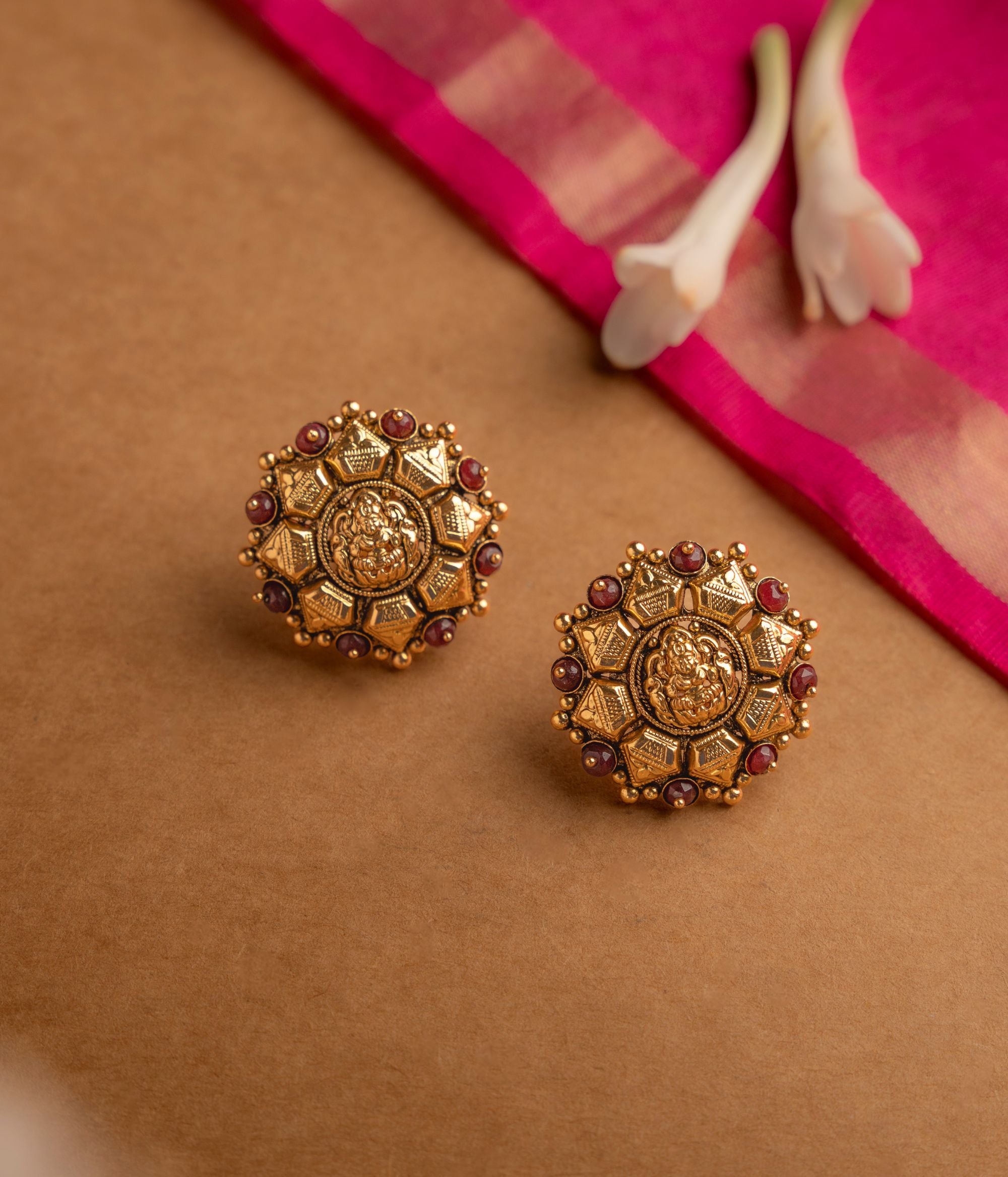 Handcrafted-silver-jewellery-earrings-Chennai.jpg