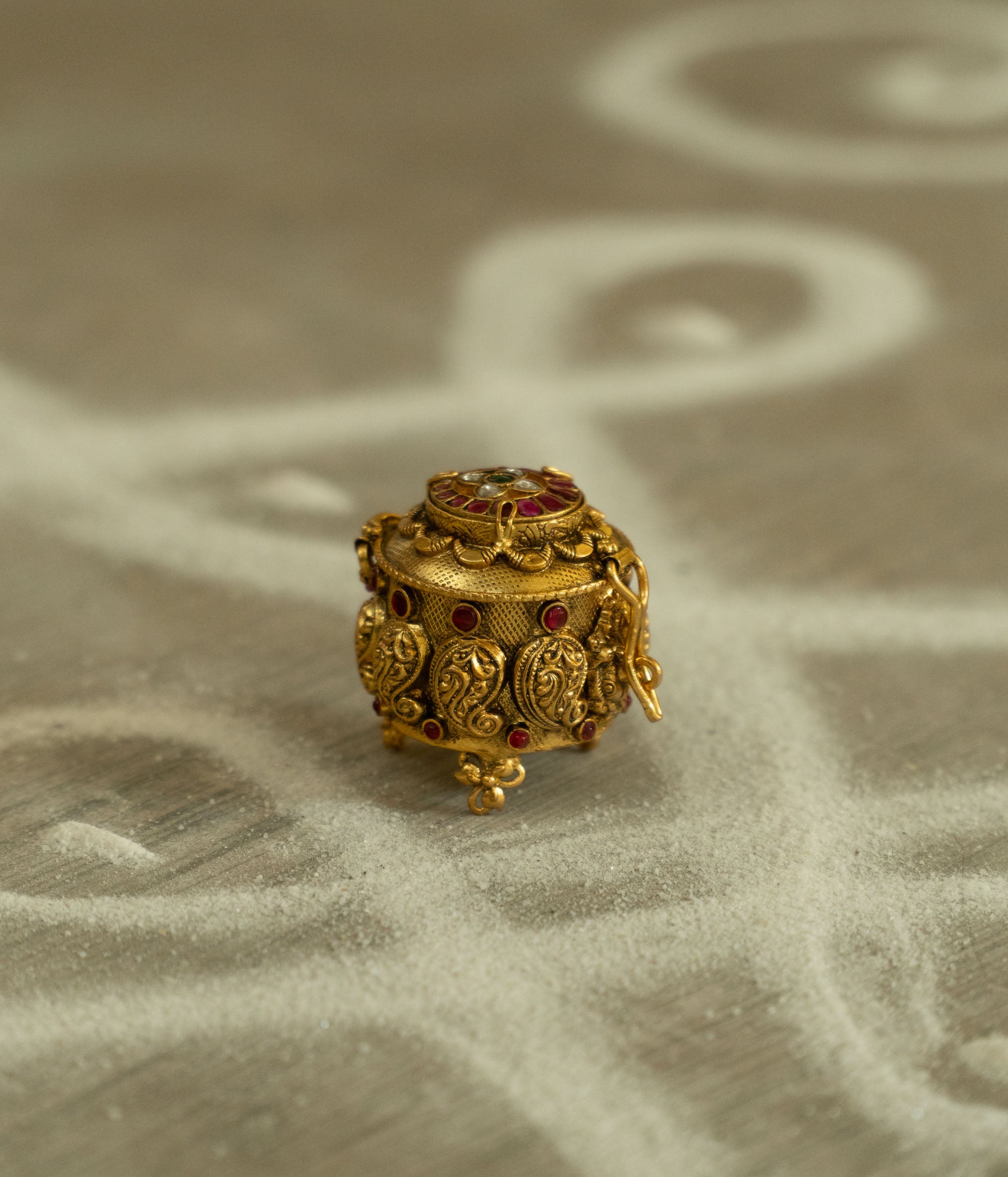 Sundari Kumkum Box