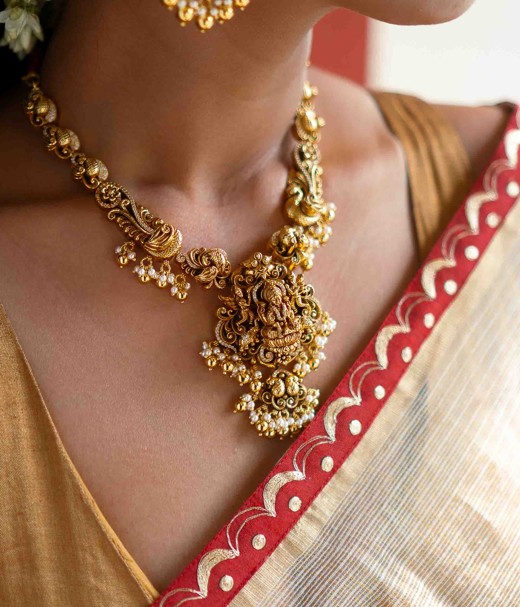 Deeya Necklace
