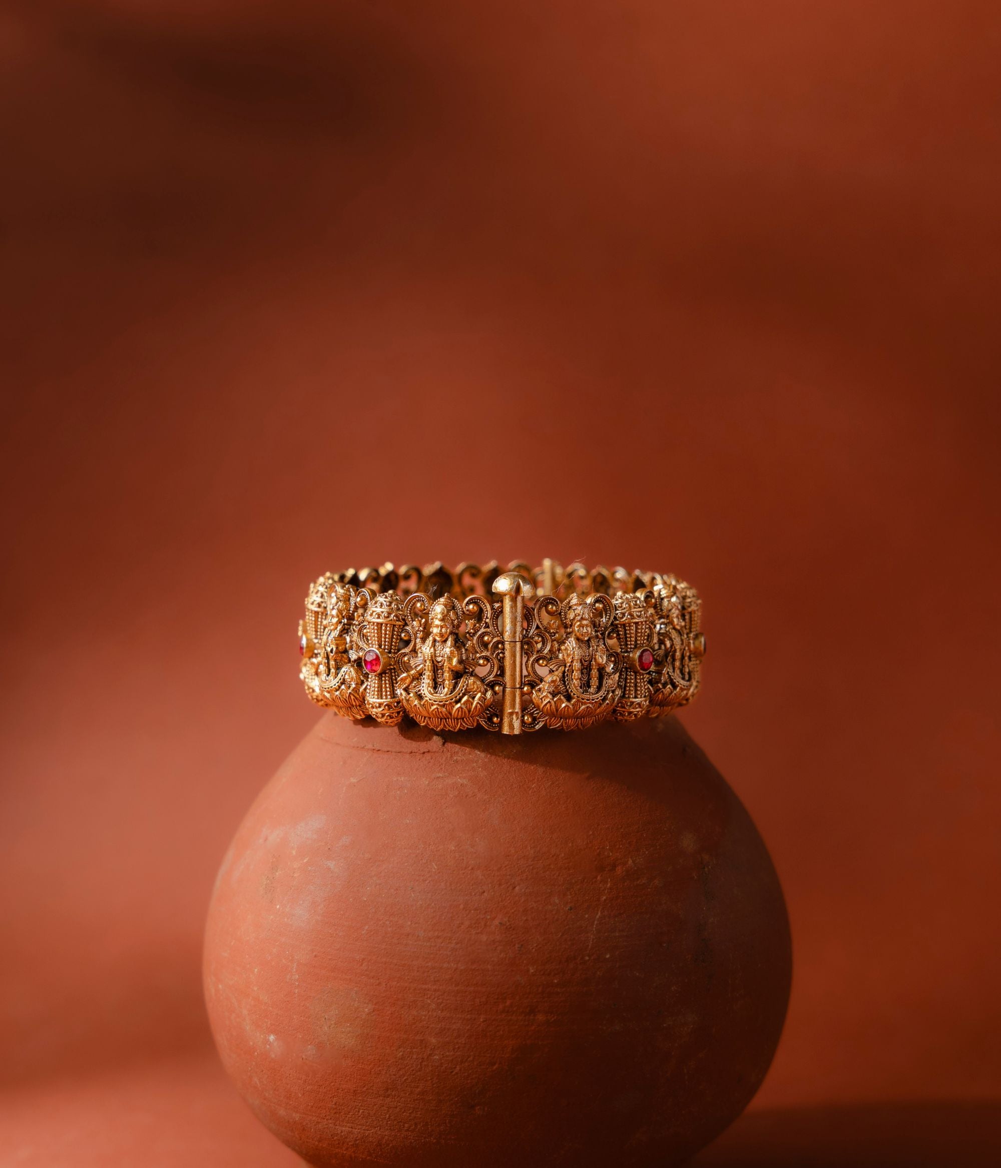 Luxury-silver-jewellery-kada-Chennai.jpg
