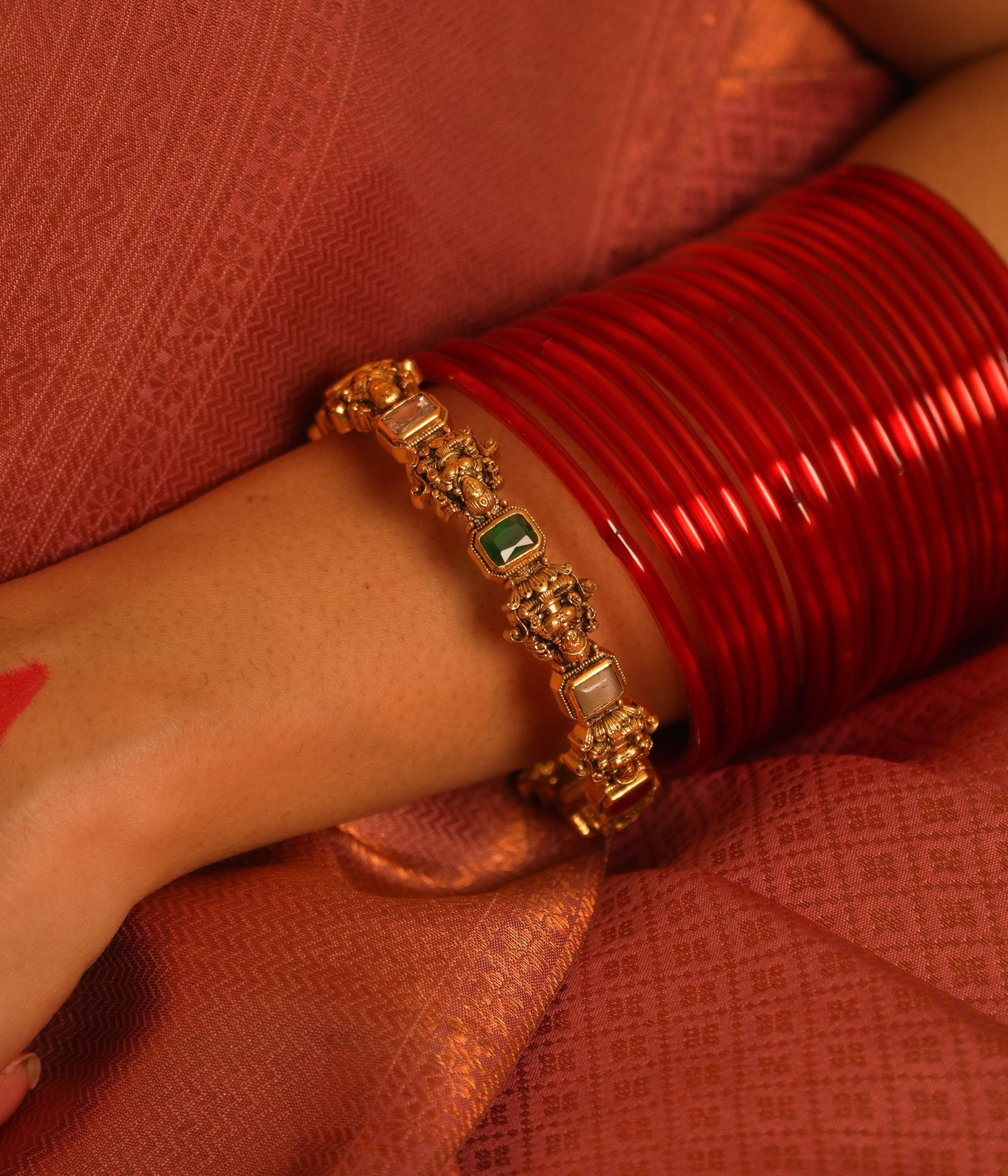 Luxury-silver-jewellery-bangle-Chennai.jpg