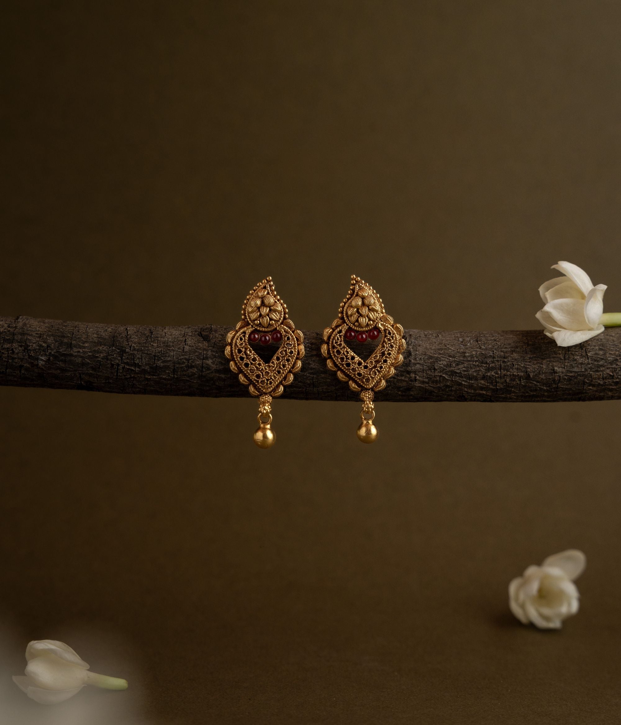 Luxury-silver-jewellery-earrings-Chennai.jpg