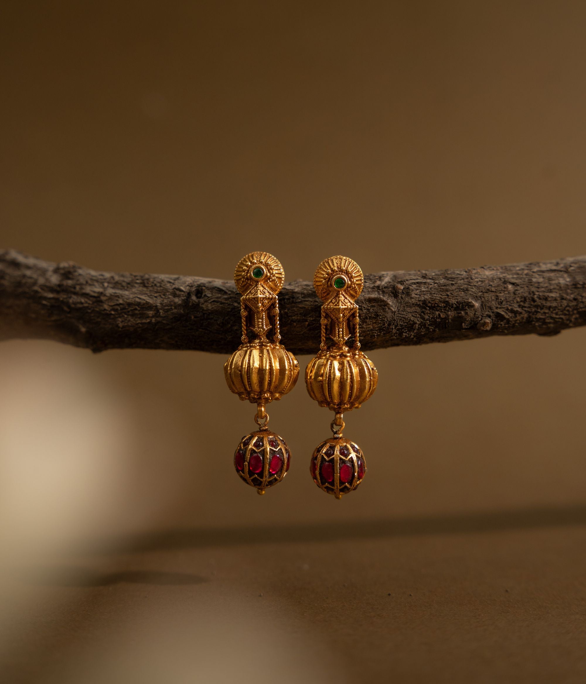 Exquisite-silver-jewellery-earrings-Chennai.jpg