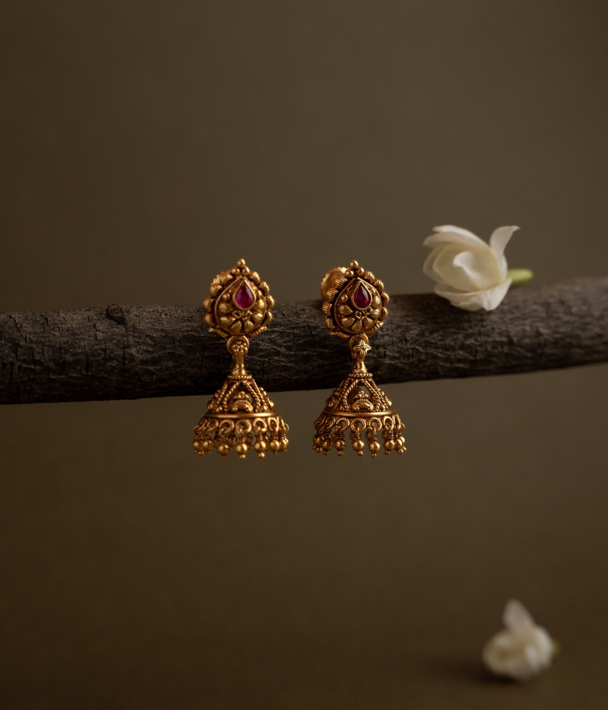 Handcrafted-silver-jewellery-earrings-Chennai.jpg