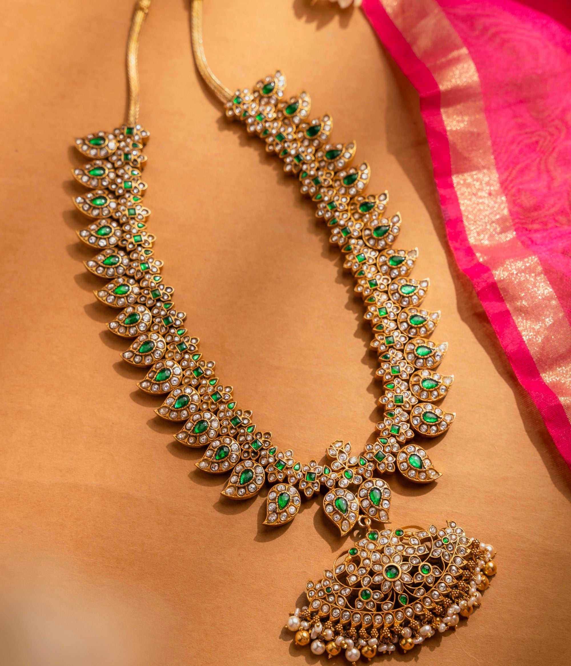 Handcrafted-silver-jewellery-necklace-Chennai.jpg