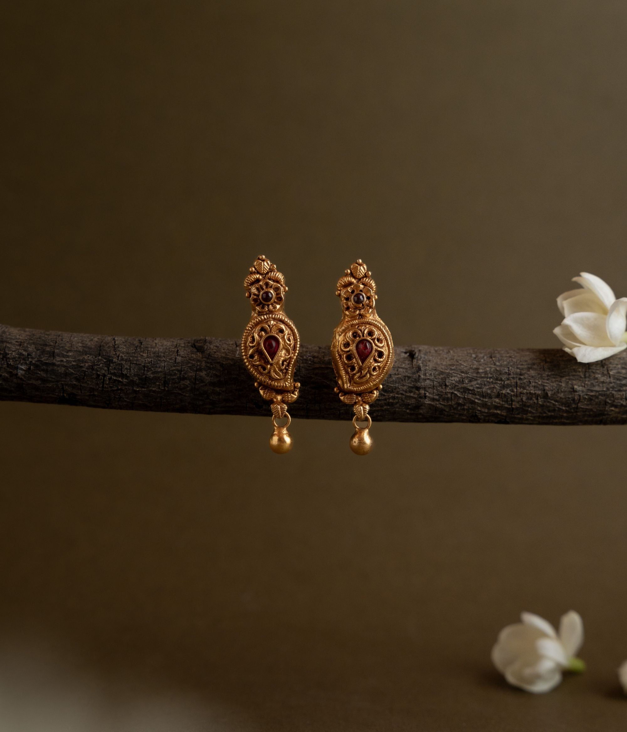 Luxury-silver-jewellery-earrings-Chennai.jpg