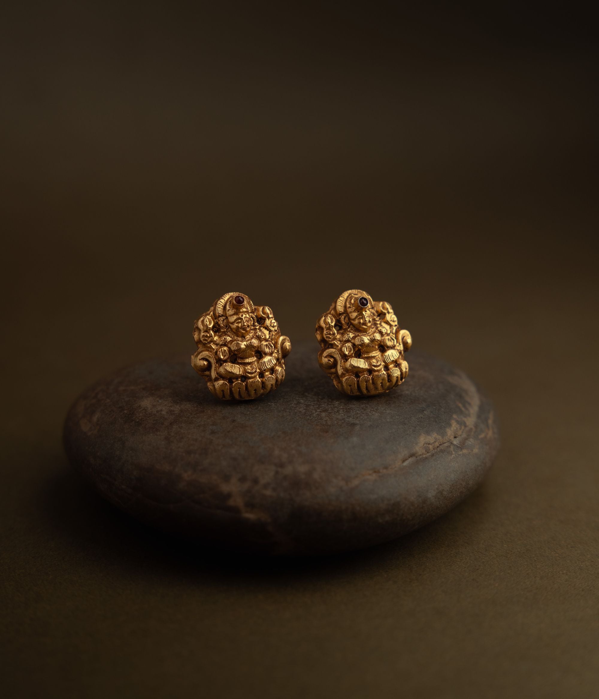 Handcrafted-silver-jewellery-earrings-Chennai.jpg