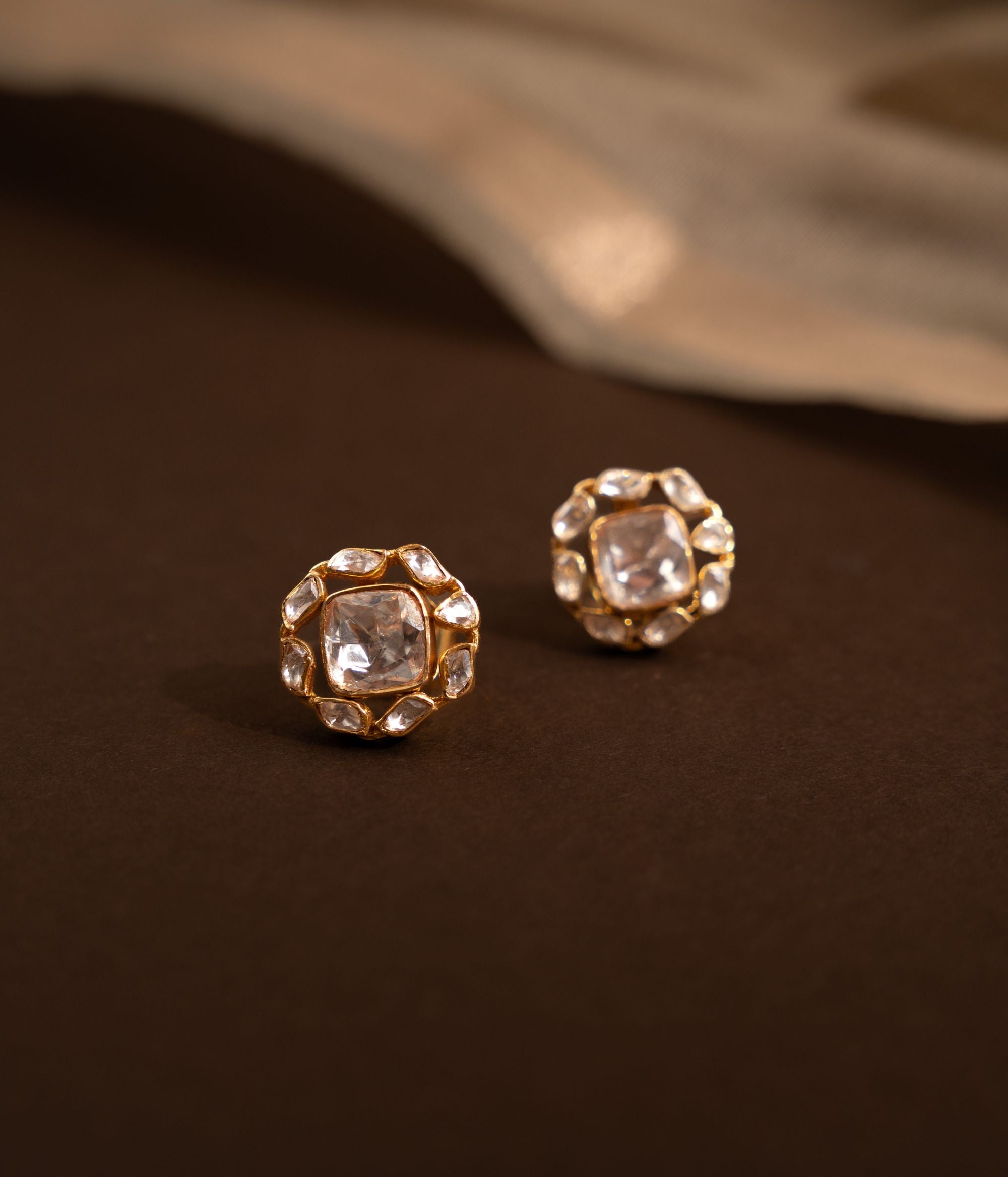 Luxury-silver-jewellery-studs-Chennai.jpg