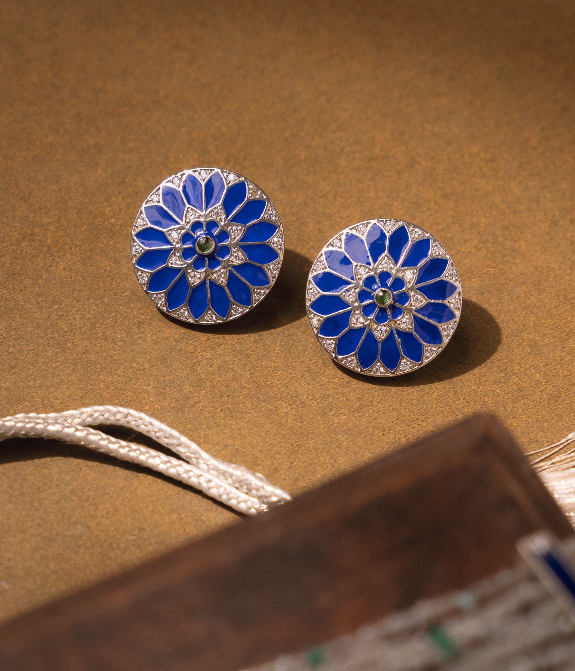 Luxury-silver-jewellery-studs-Chennai.jpg