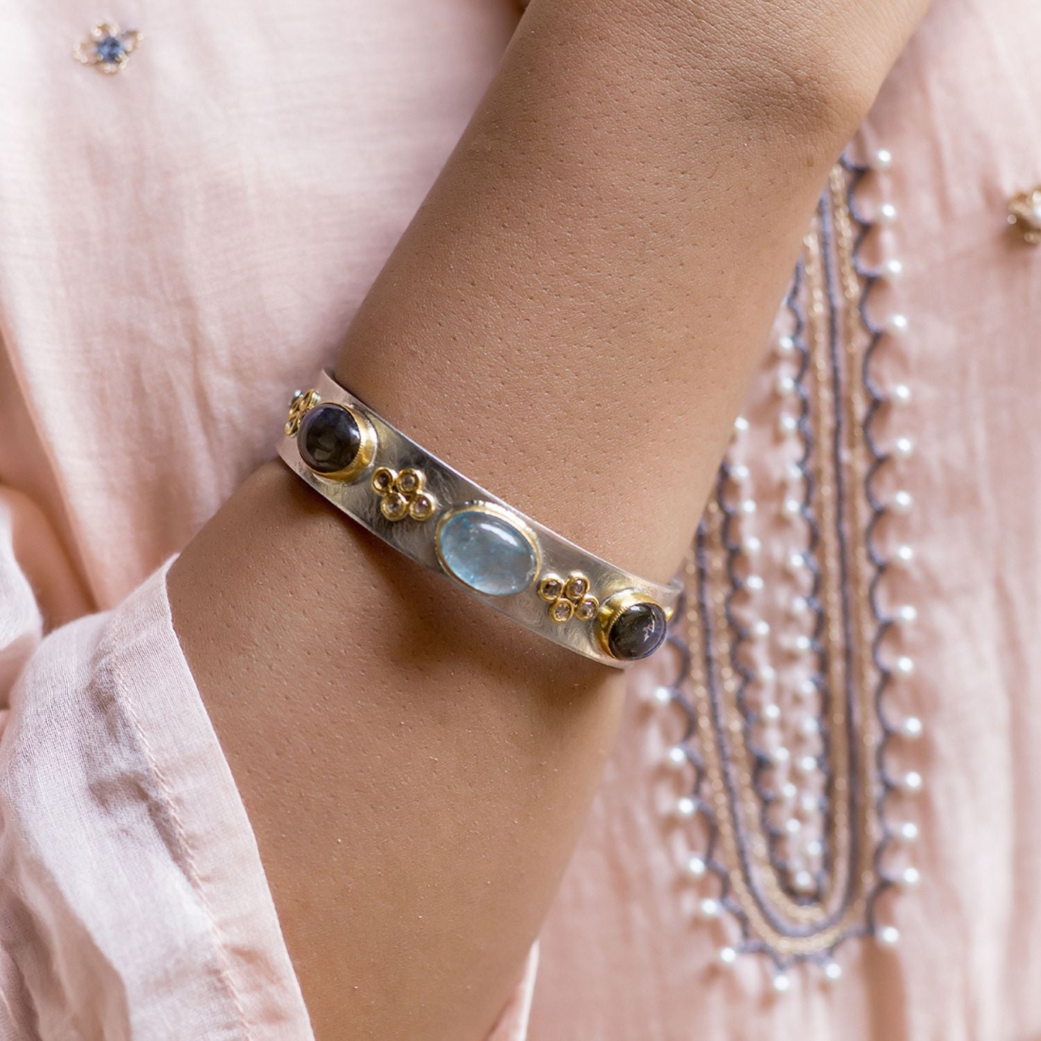 Traditional-silver-jewellery-bracelet-Chennai.jpg