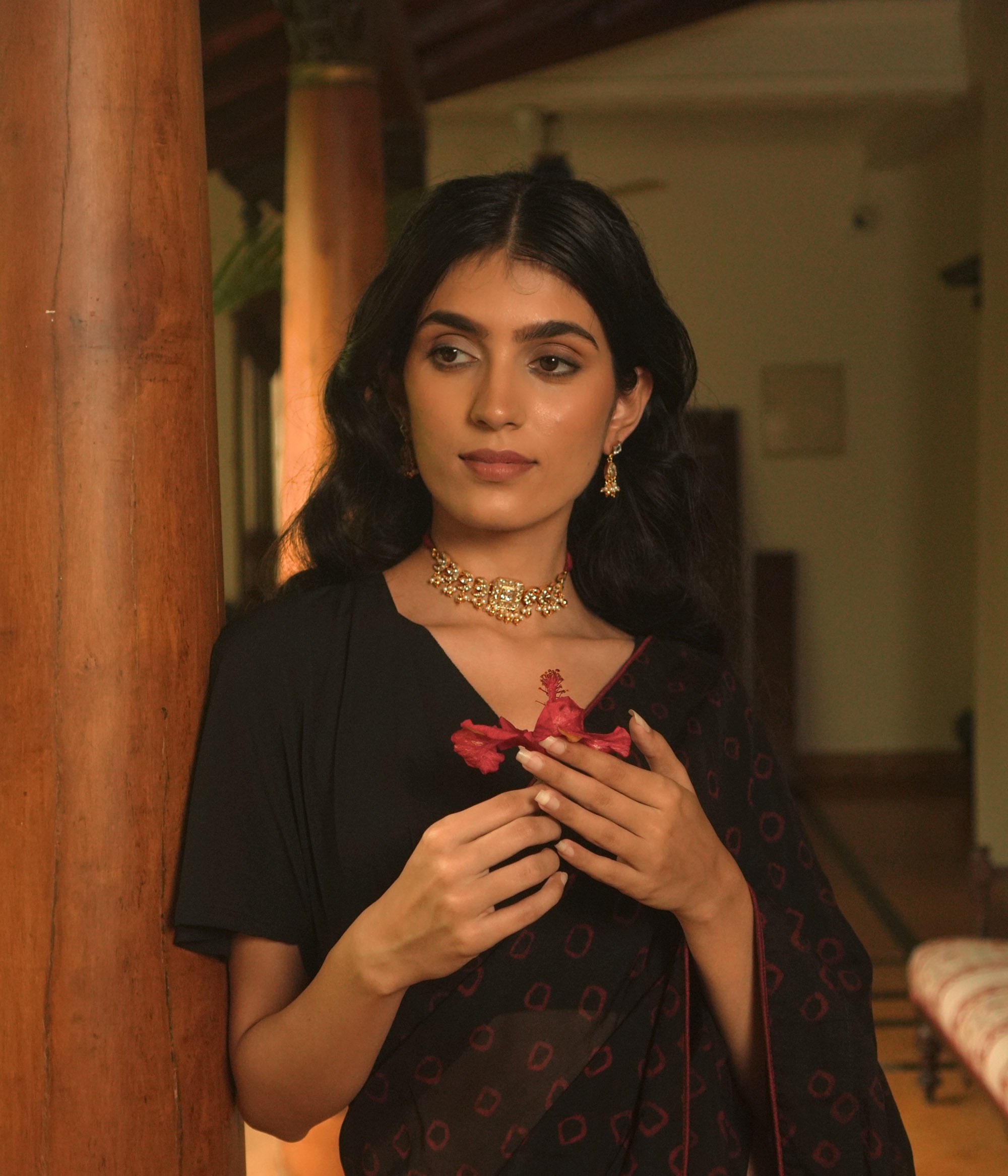 Jeanne Choker - fantasy jewelry with elegance and charm, perfect for royal and magical moments.