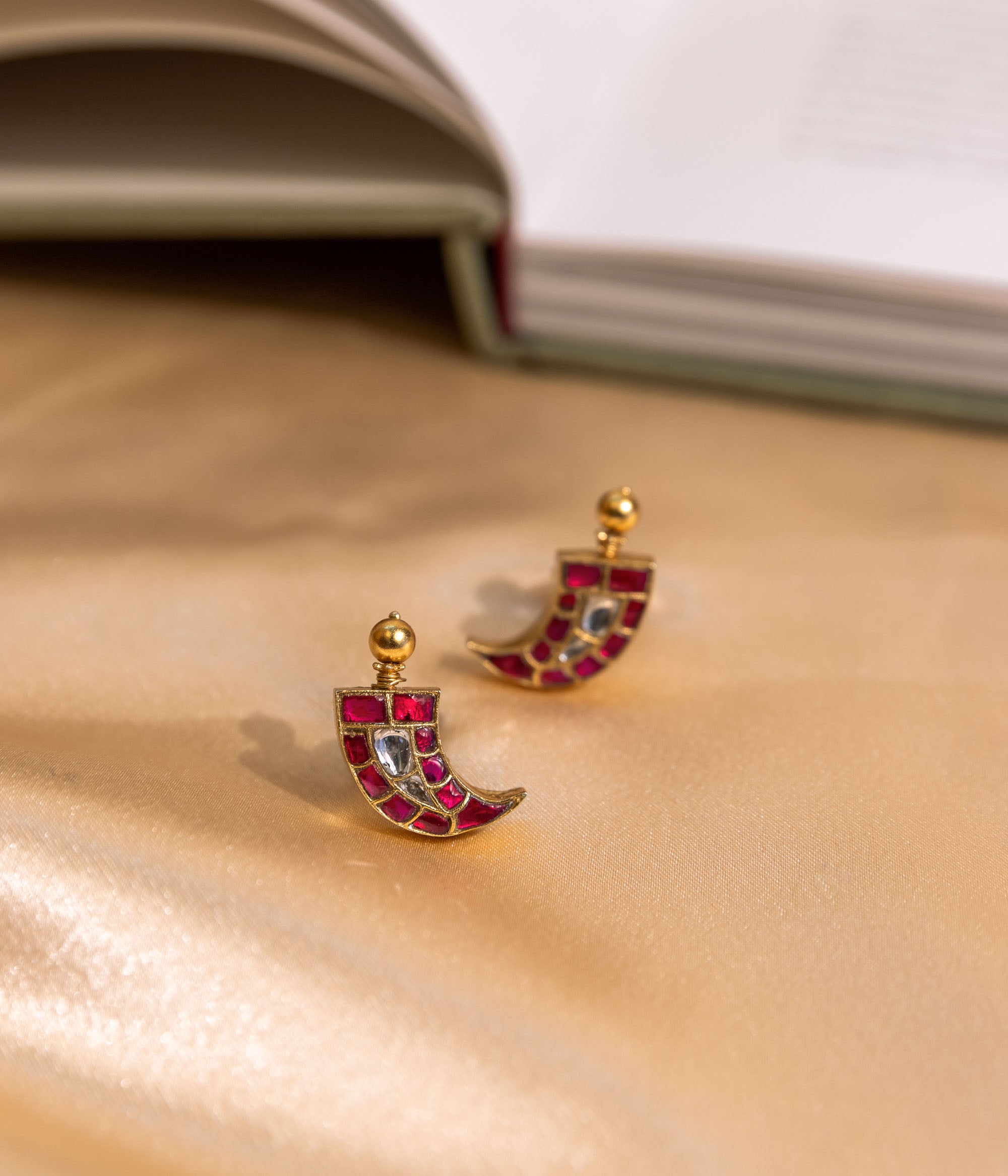 Ishaani Kundan Earrings