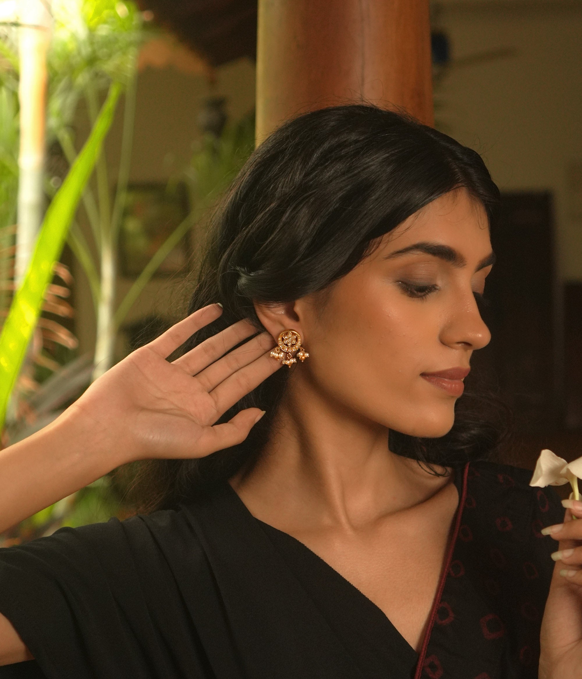 Vashti Esrrings - fantasy jewelry with elegance and charm, perfect for royal and magical moments.
