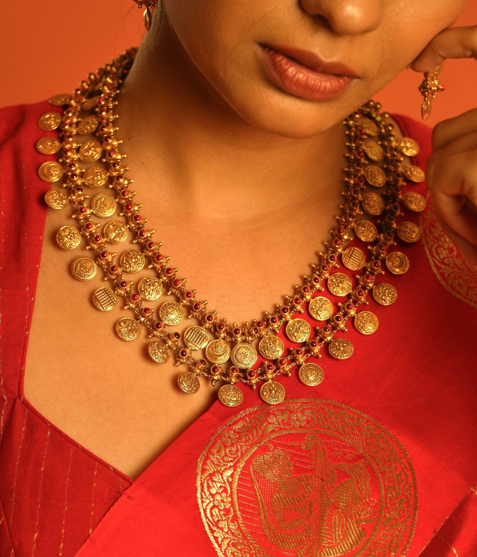 Handcrafted-silver-jewellery-necklace-Chennai.jpg