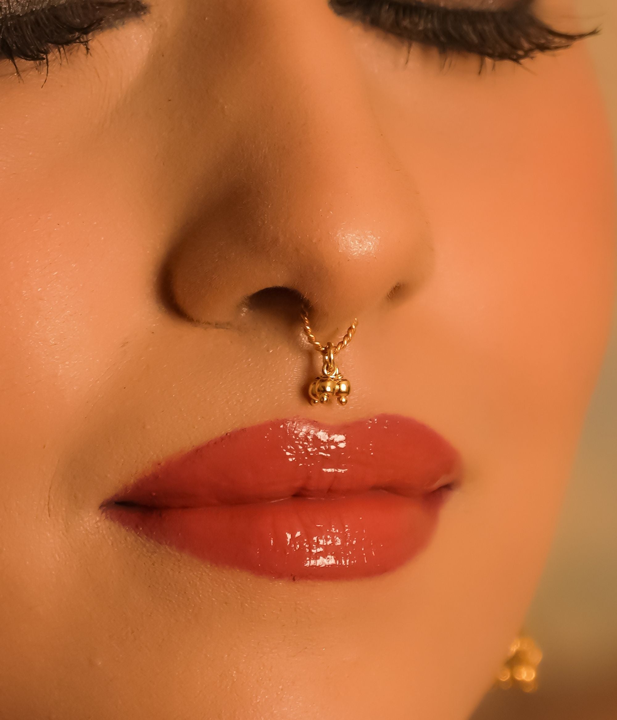 Luxury-silver-jewellery-nosering-Chennai.jpg