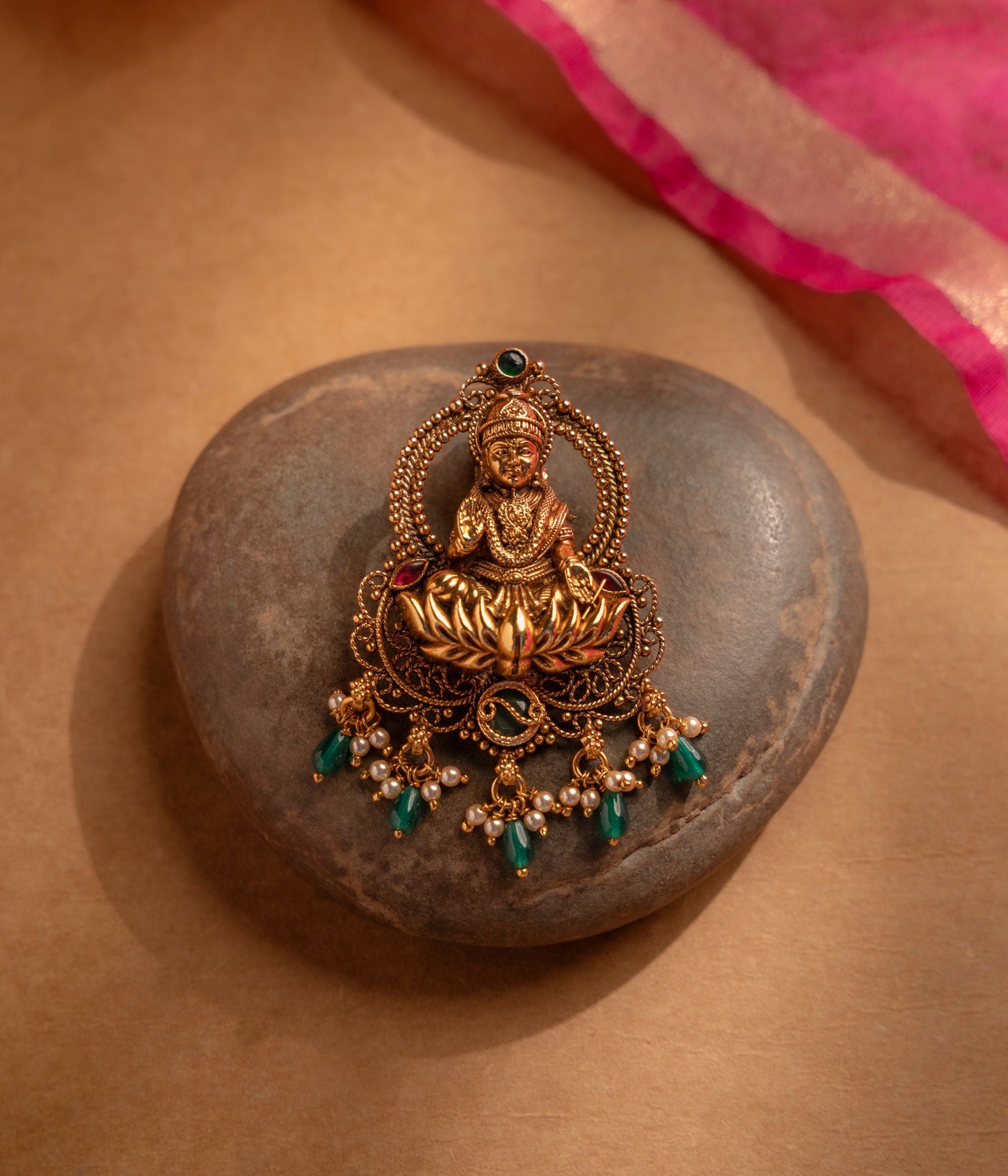 Luxury-silver-jewellery-pendant-chennai.jpg