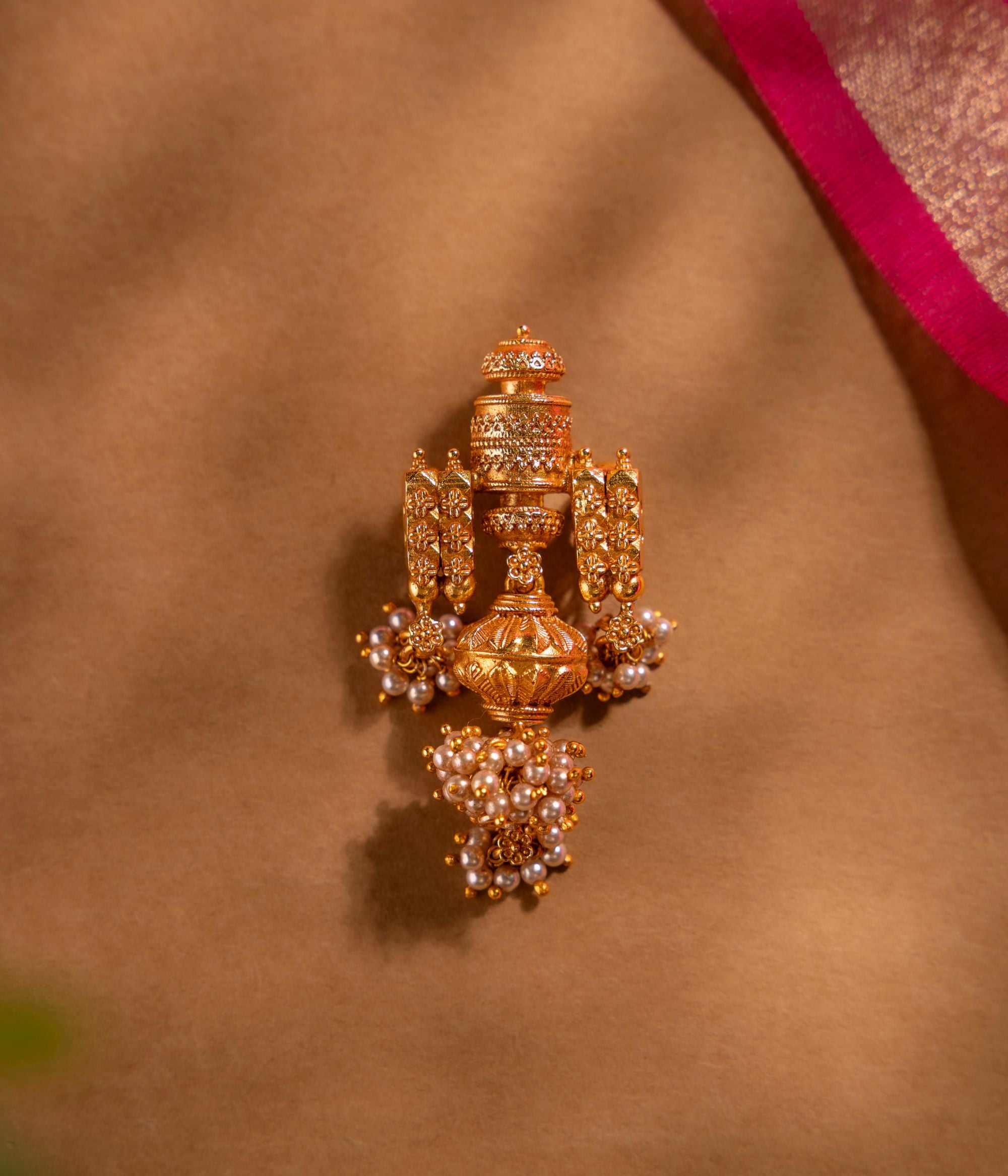 Luxury-silver-jewellery-pendant-Chennai.jpg