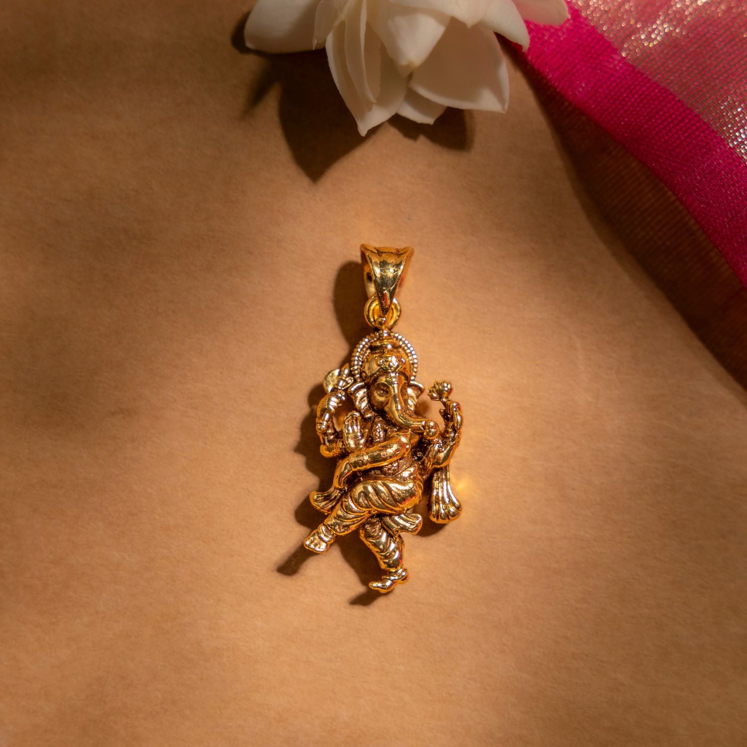 Traditional-silver-jewellery-pendant-Chennai.jpg