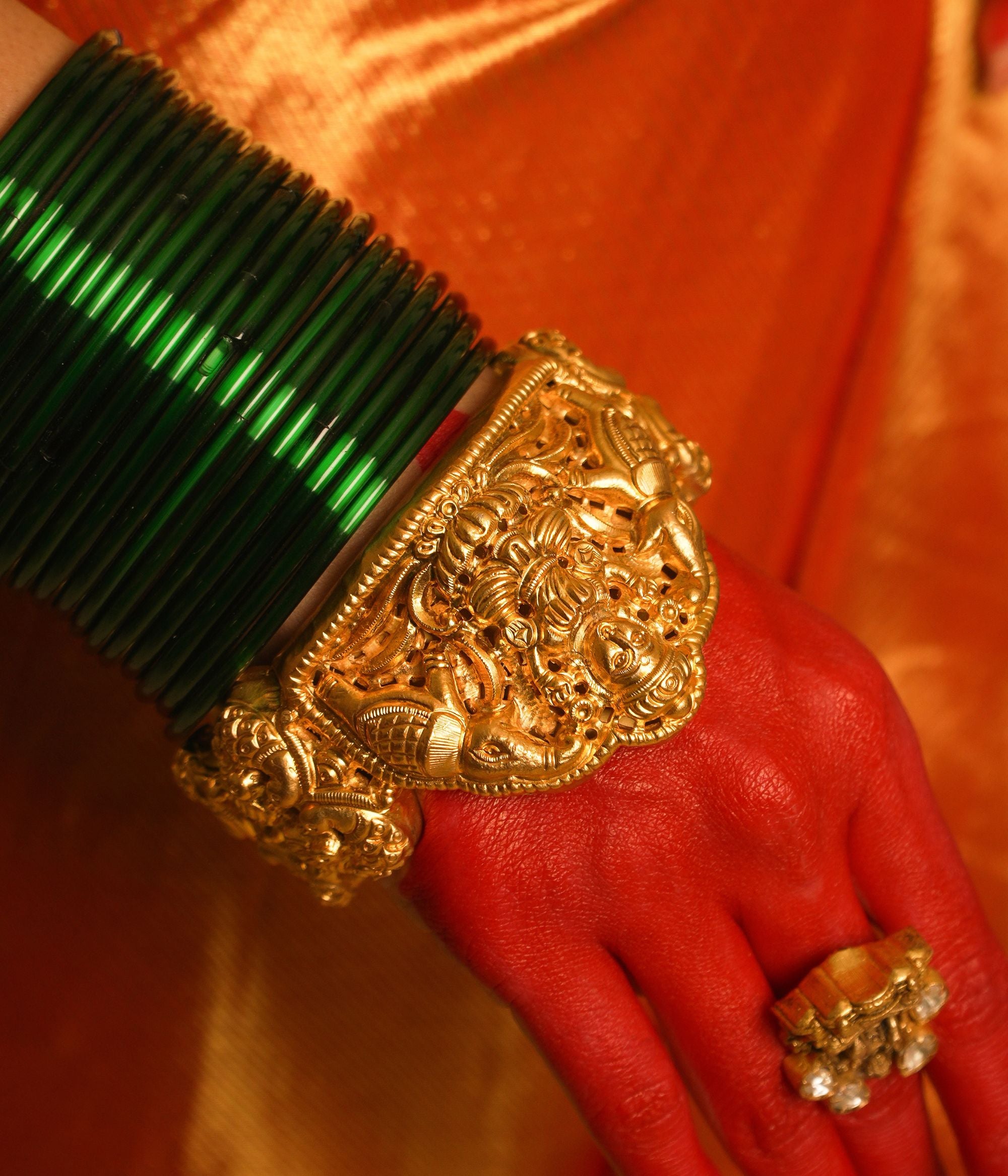 Handcrafted-silver-jewellery-kada-Chennai.jpg