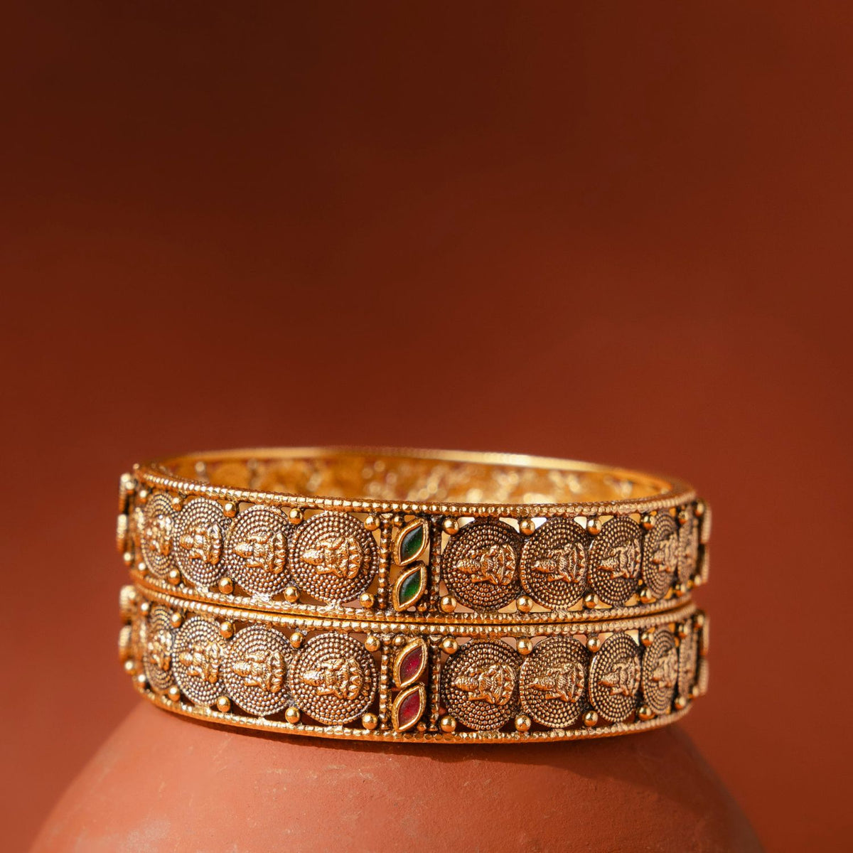 Exquisite-silver-jewellery-bangles-Chennai.jpg