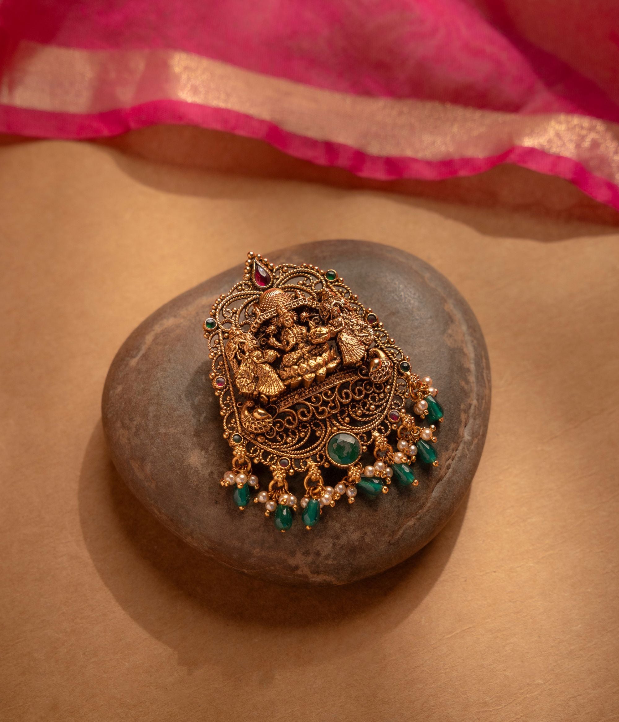 Handcrafted-silver-jewellery-pendant-Chennai.jpg