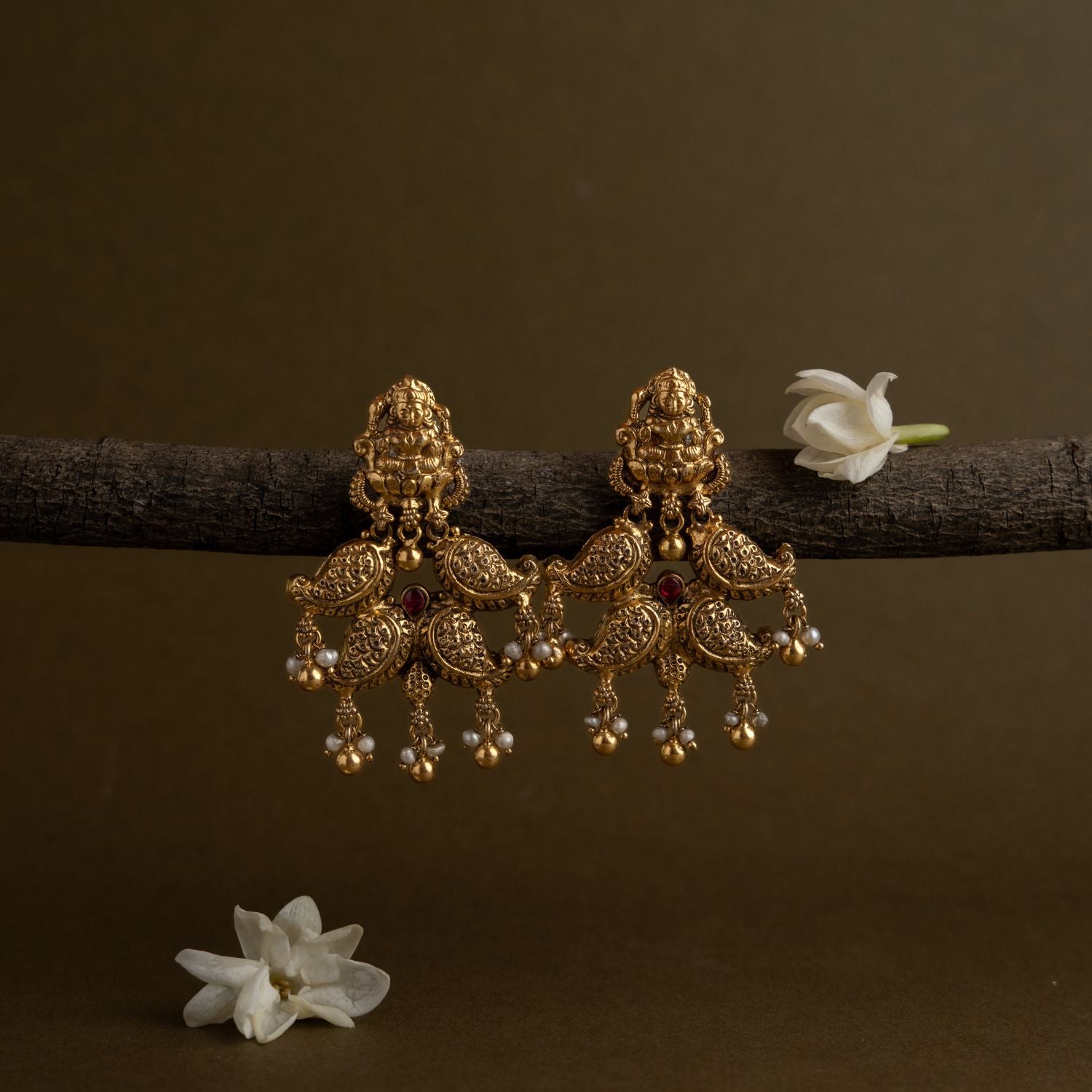 Traditional-silver-jewellery-earrings-Chennai.jpg