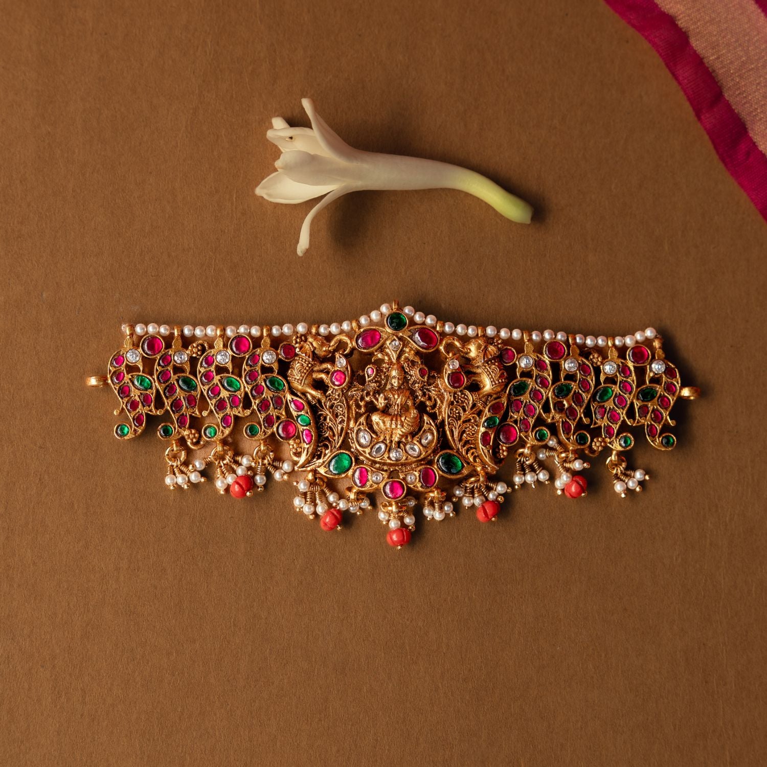 Traditional-silver-jewellery-choker-Chennai.jpg
