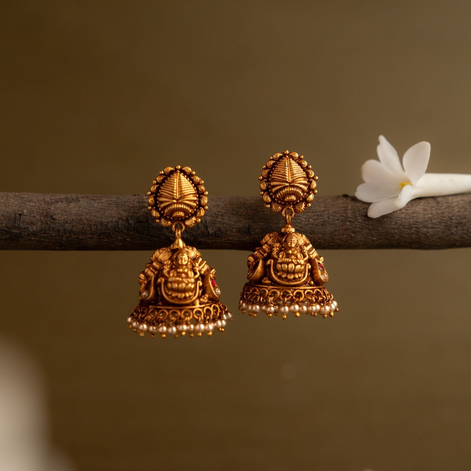 Traditional-silver-jewellery-earrings-Chennai.jpg