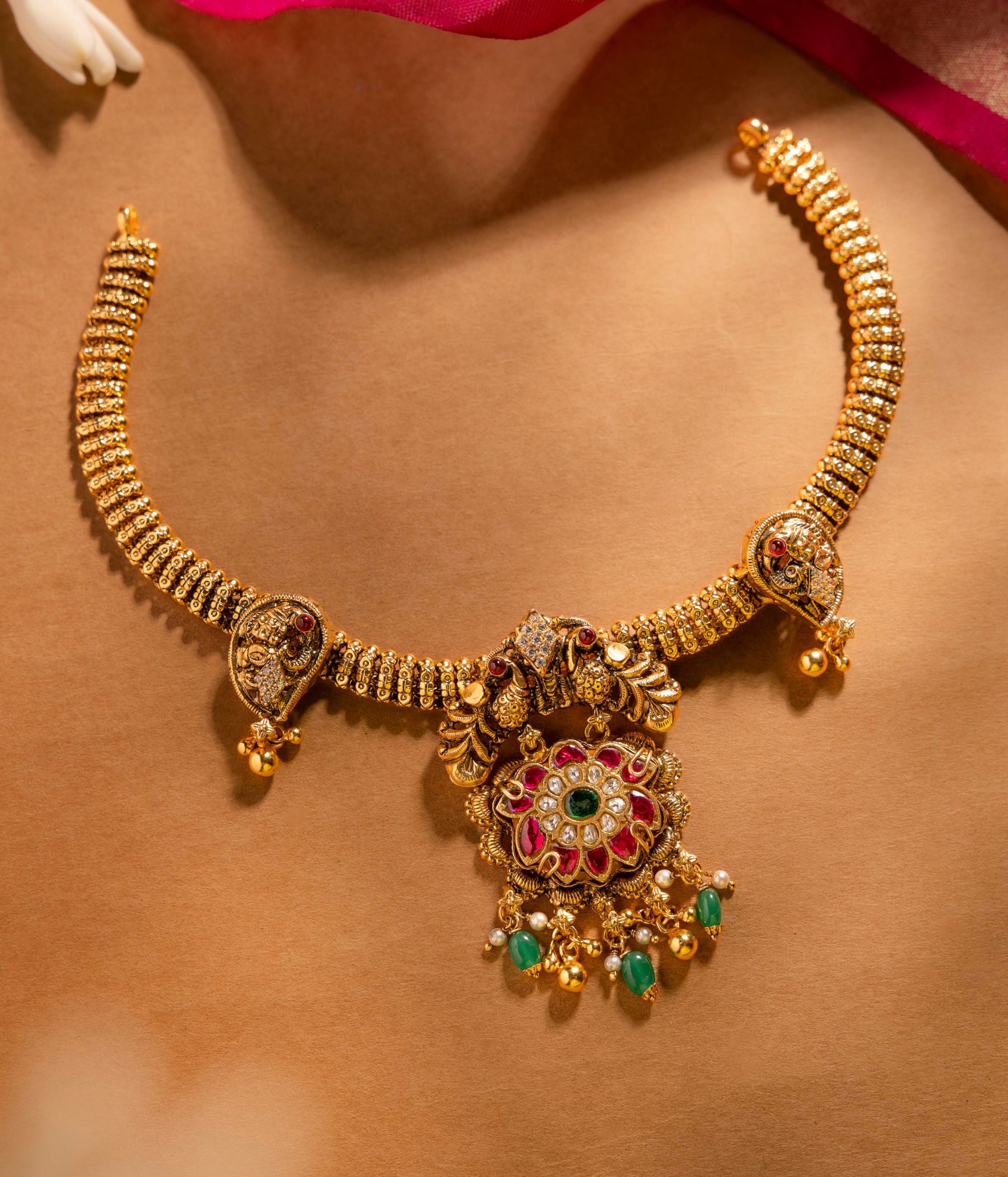 Luxury-silver-jewellery-necklace-Chennai.jpg