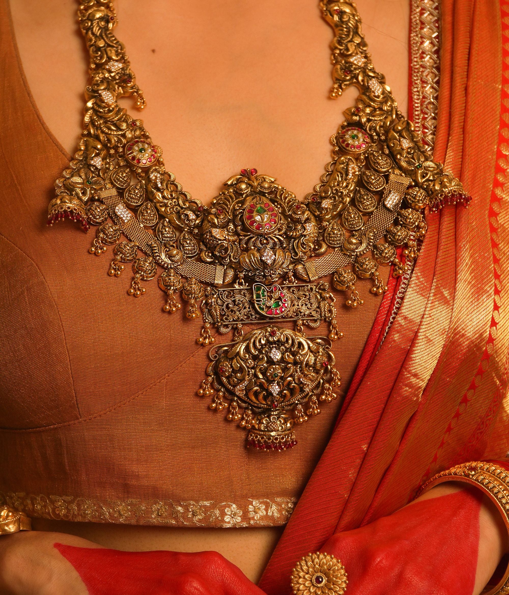 Handcrafted-silver-jewellery-necklace-chennai.jpg