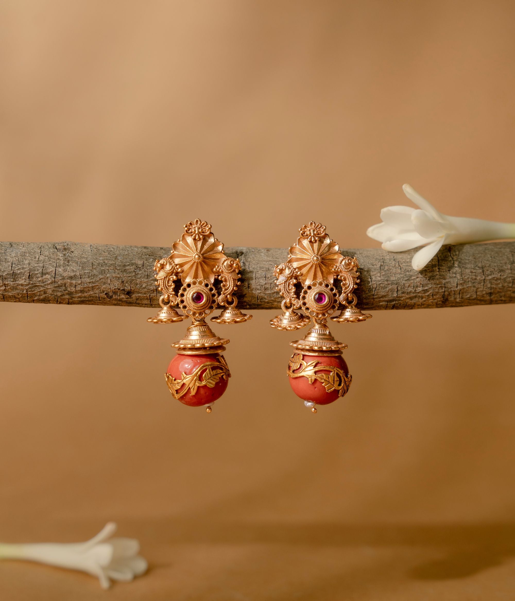 Luxury-silver-jewellery-dangler-chennai.jpg