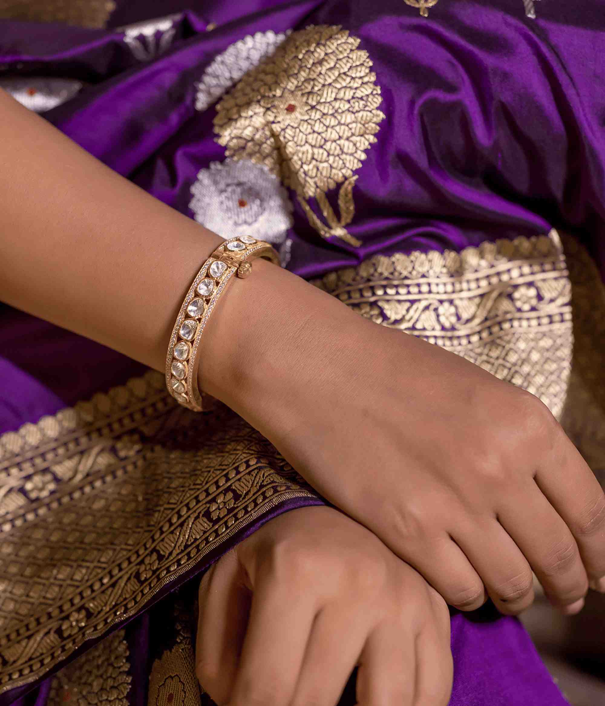 Handcrafted silver kada with screw fastening in Chennai