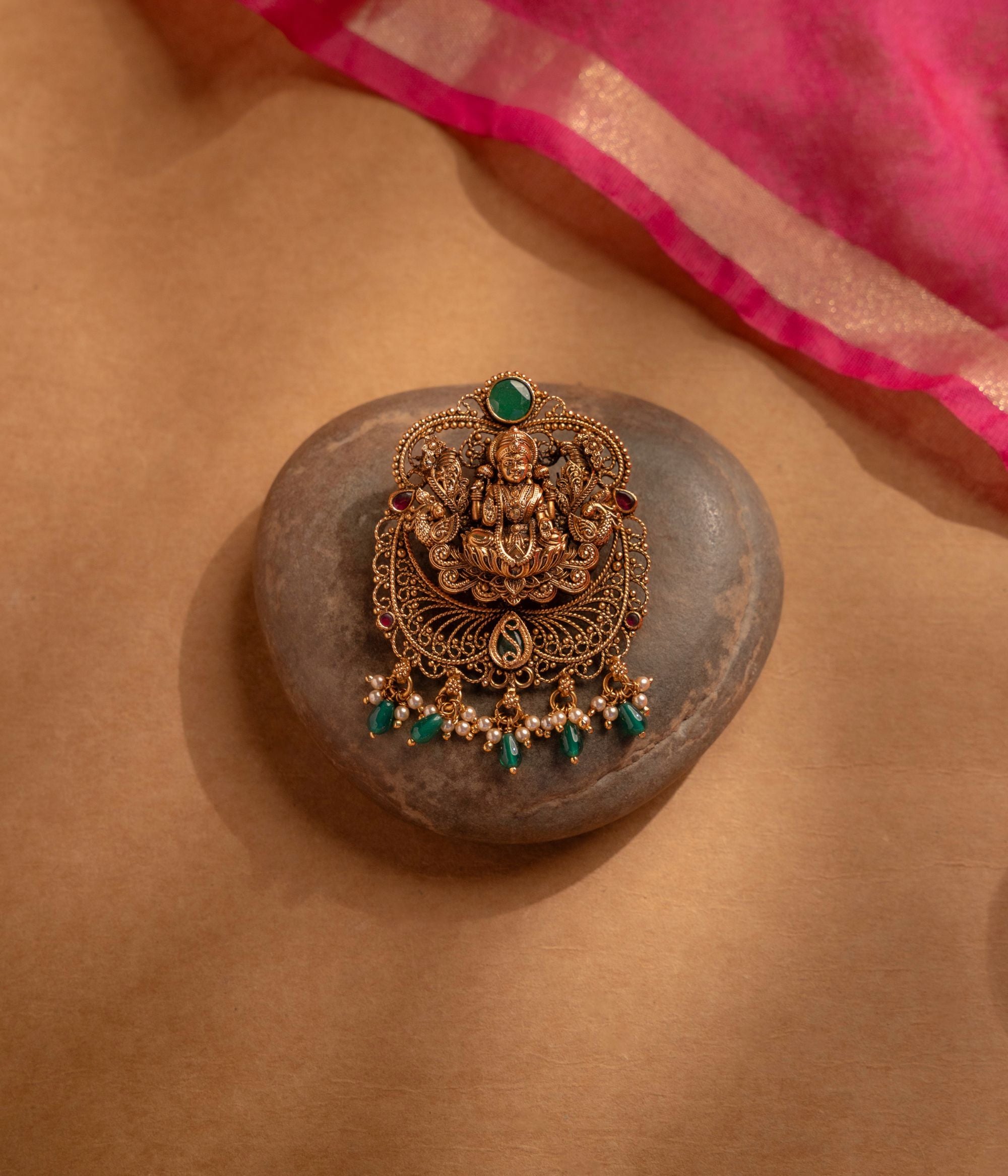 Luxury-silver-jewellery-pendant-Chennai.jpg