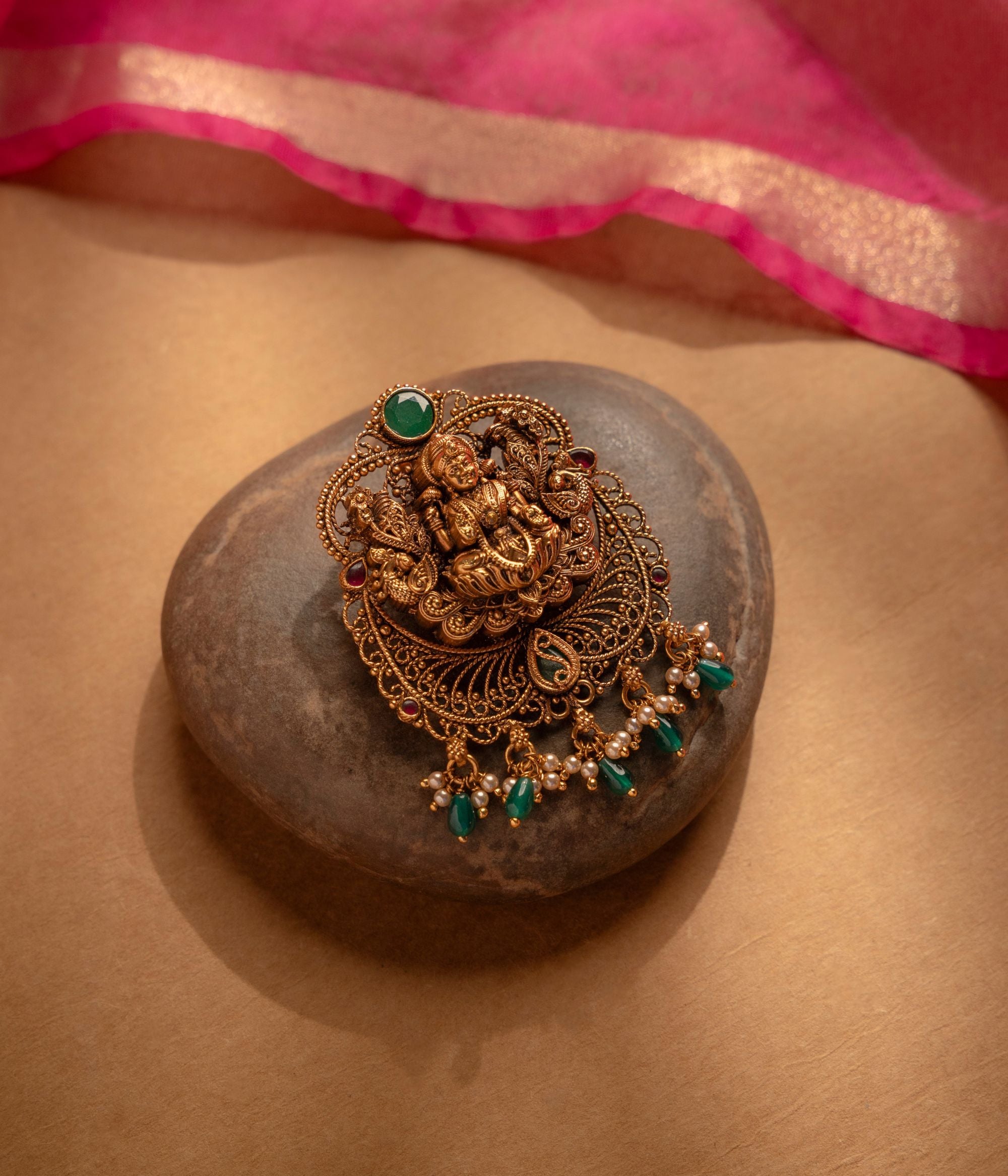 Handcrafted-silver-jewellery-pendant-Chennai.jpg