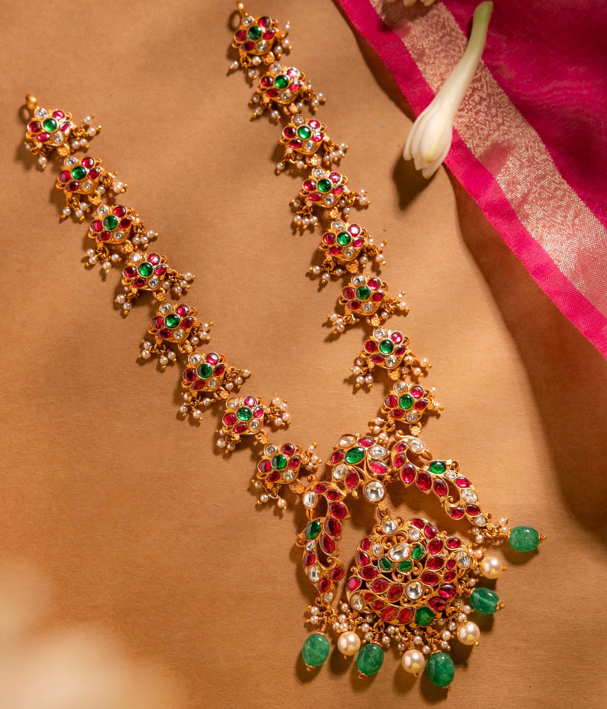 Handcrafted-silver-jewellery-necklace-Chennai.jpg