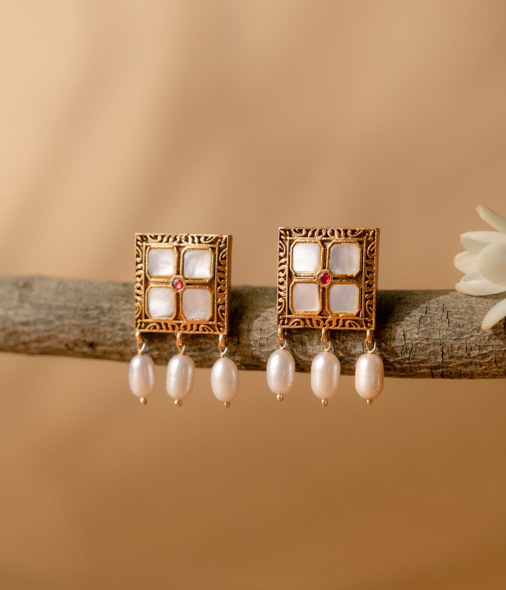 Luxury-silver-jewellery-drops-chennai.jpg