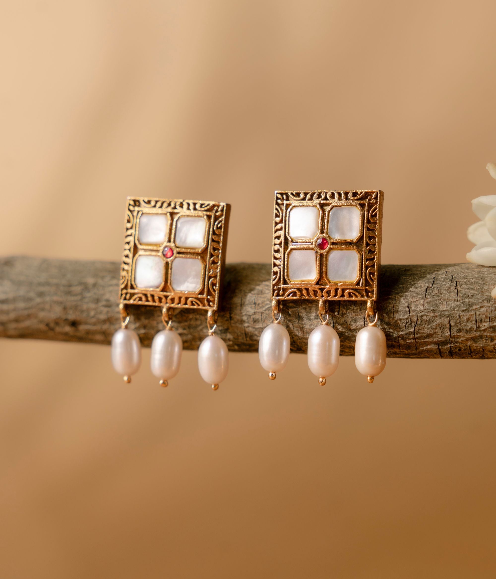 Handcrafted-silver-jewellery-drops-chennai.jpg