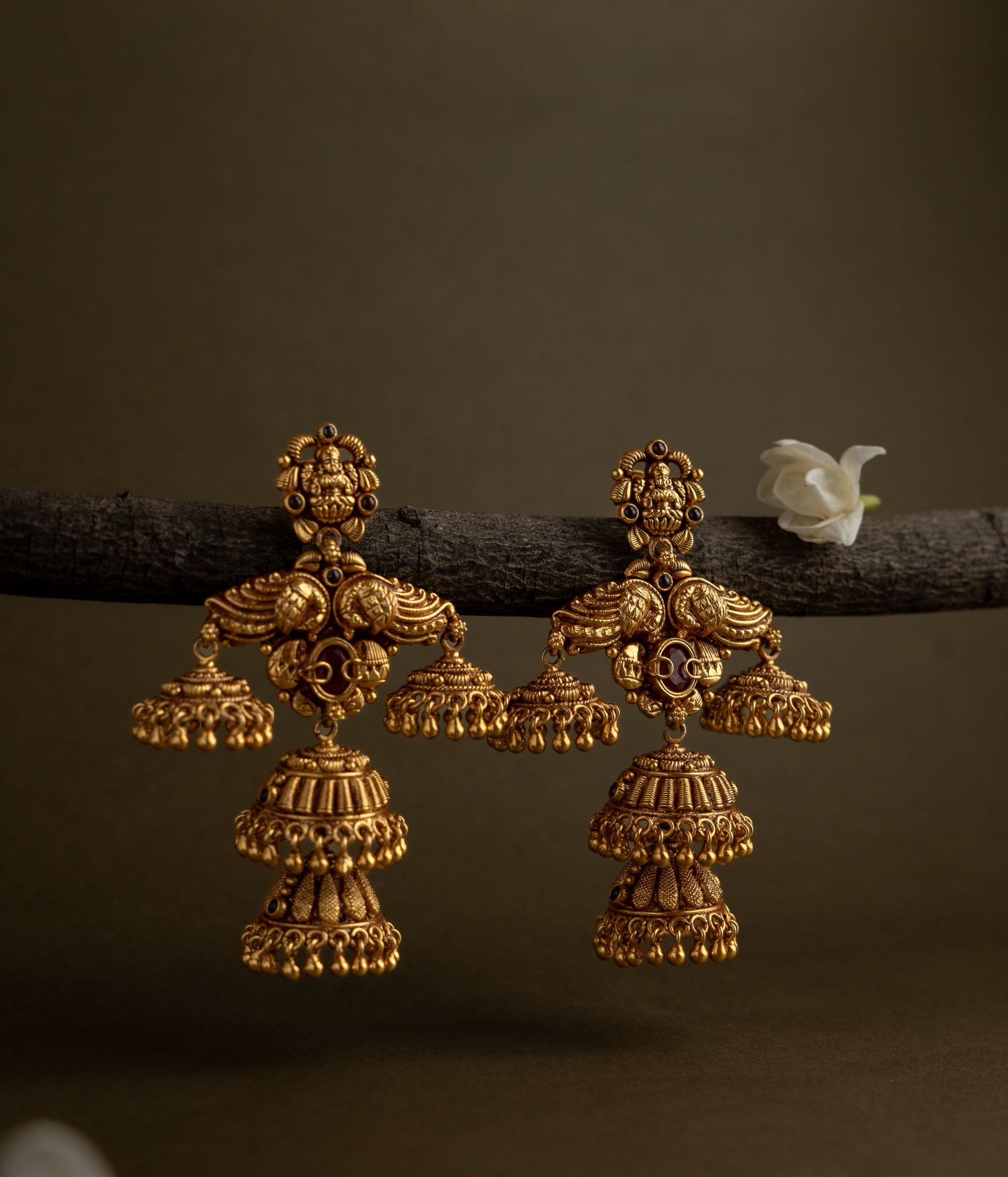 Luxury-silver-jewellery-earrings-Chennai.jpg