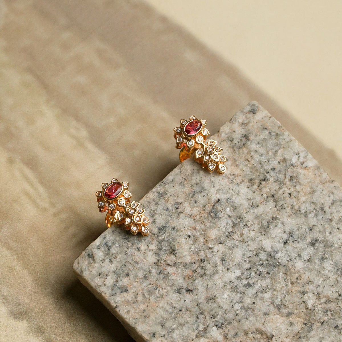 Unique-silver-jewellery-studs-Chennai.jpg