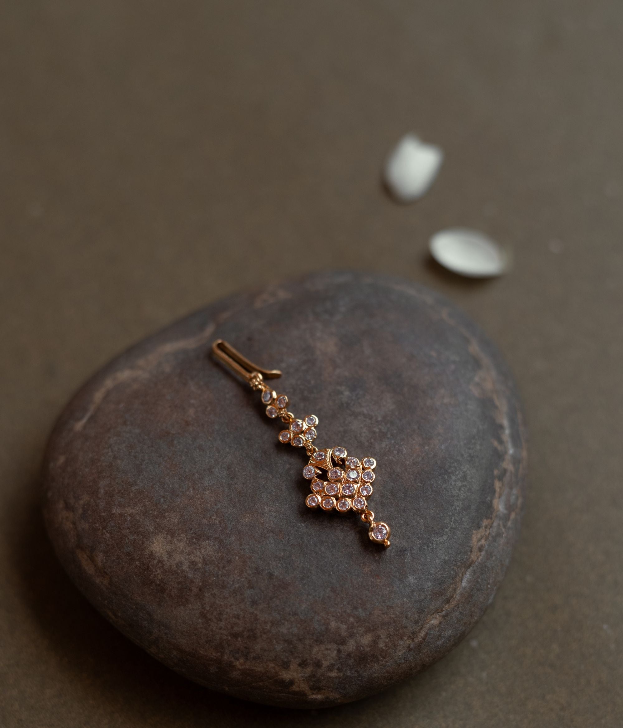 Handcrafted-silver-jewellery-tikka-Chennai.jpg