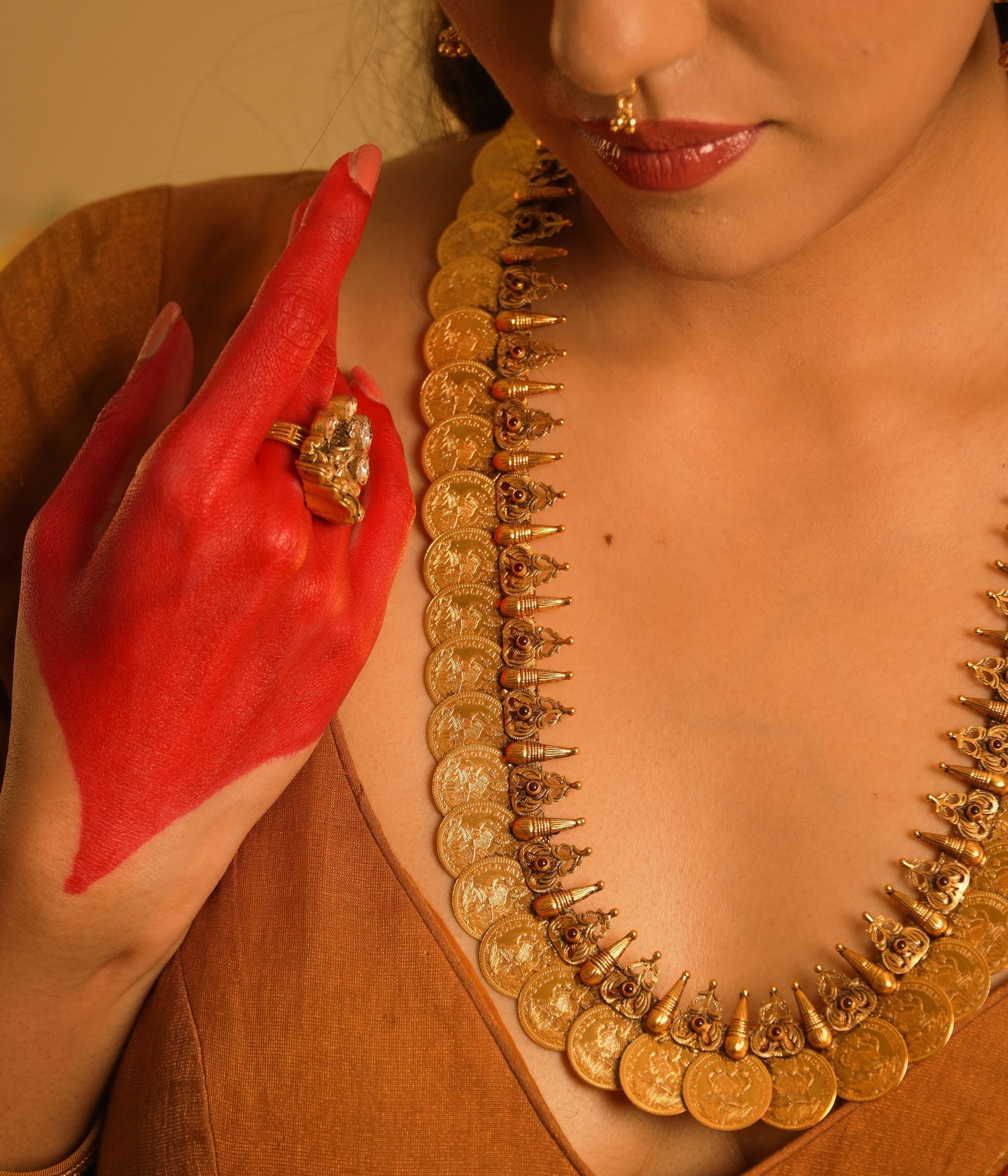 Handcrafted-silver-jewellery-necklace-Chennai.jpg