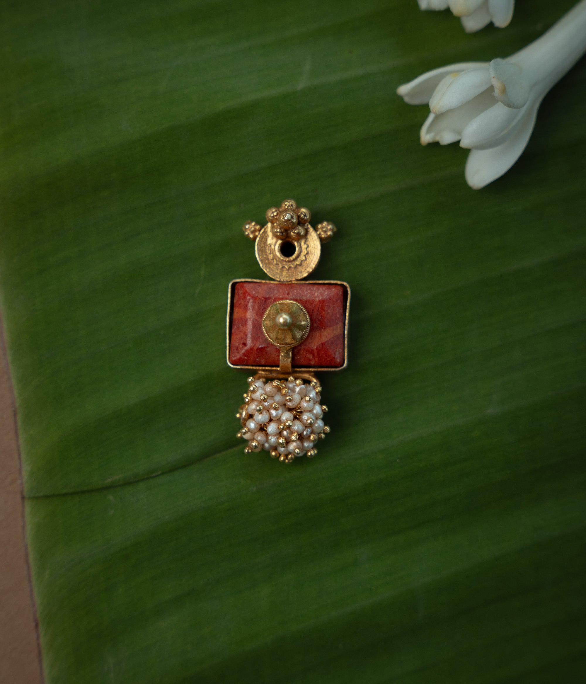 Trible Pendant with Preals, themed around Floral.