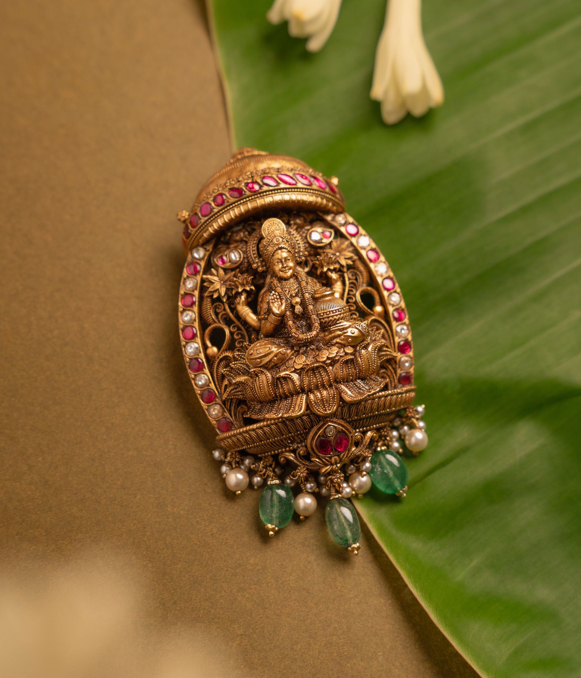 Handcrafted-silver-jewellery-pendant-Chennai.jpg